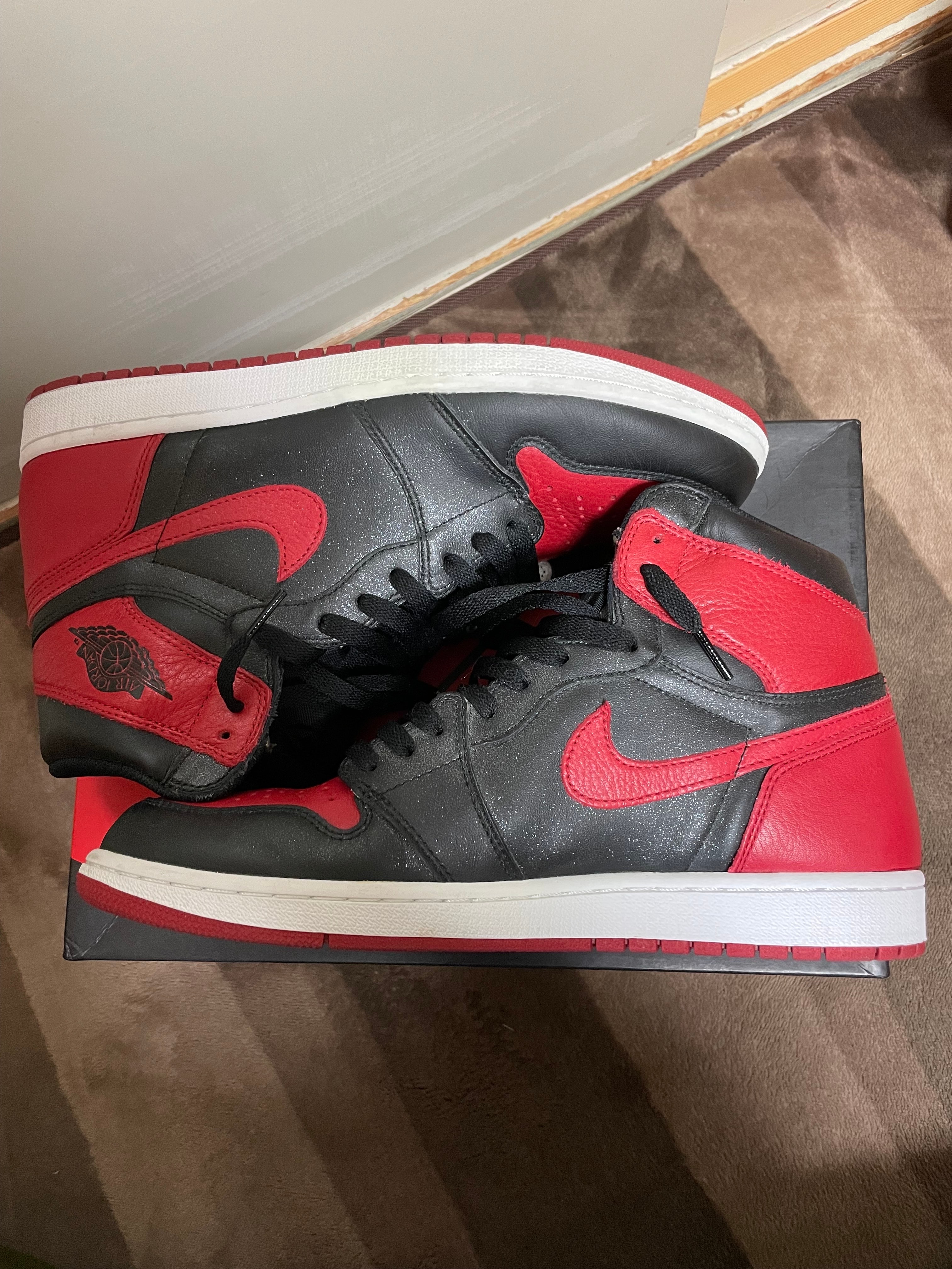 Nike Air Jordan 1 Retro High OG "Bred/Banned"