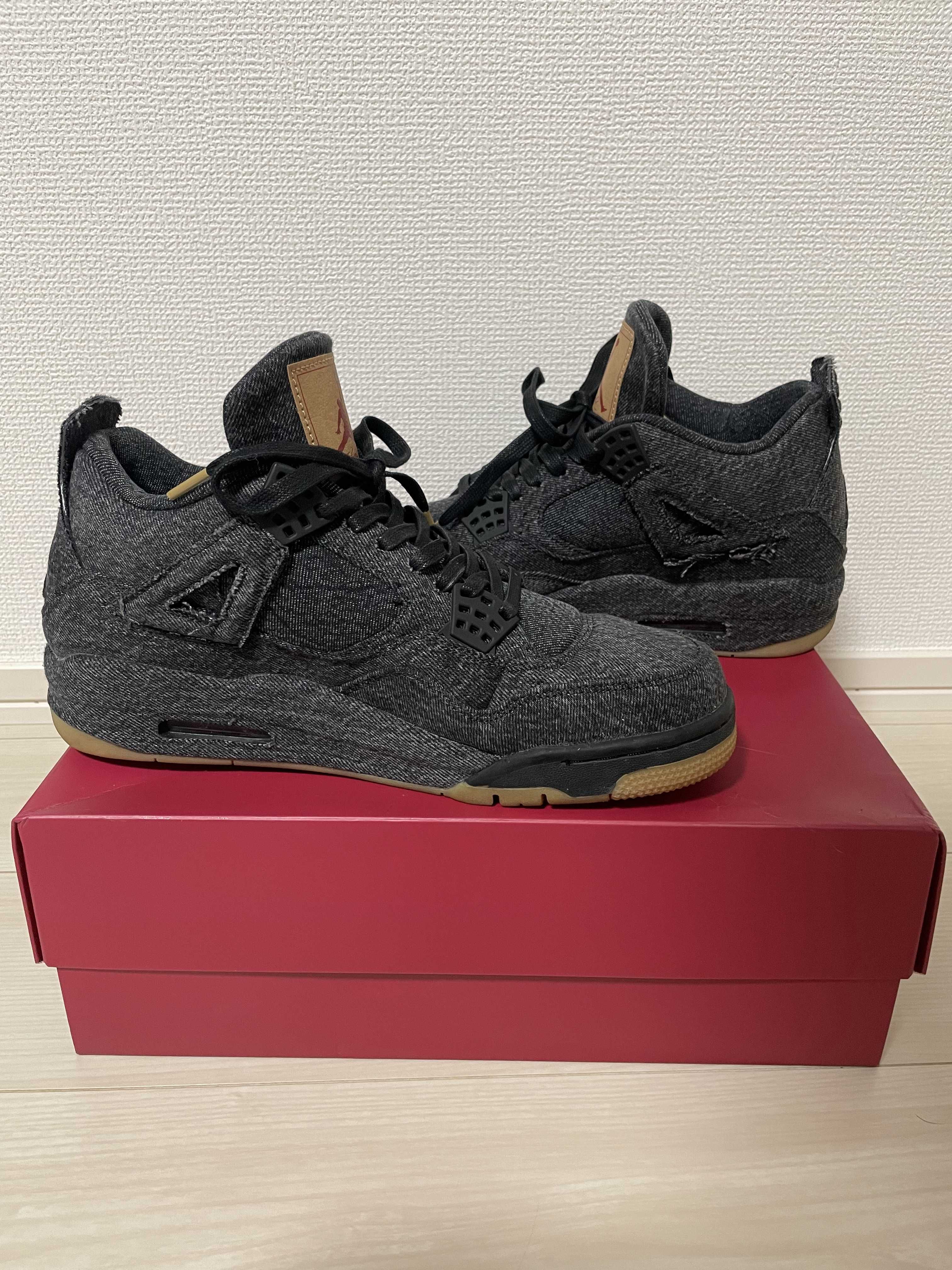 Nike × Levi's Air Jordan 4 "Black Denim" (Tag: ®)