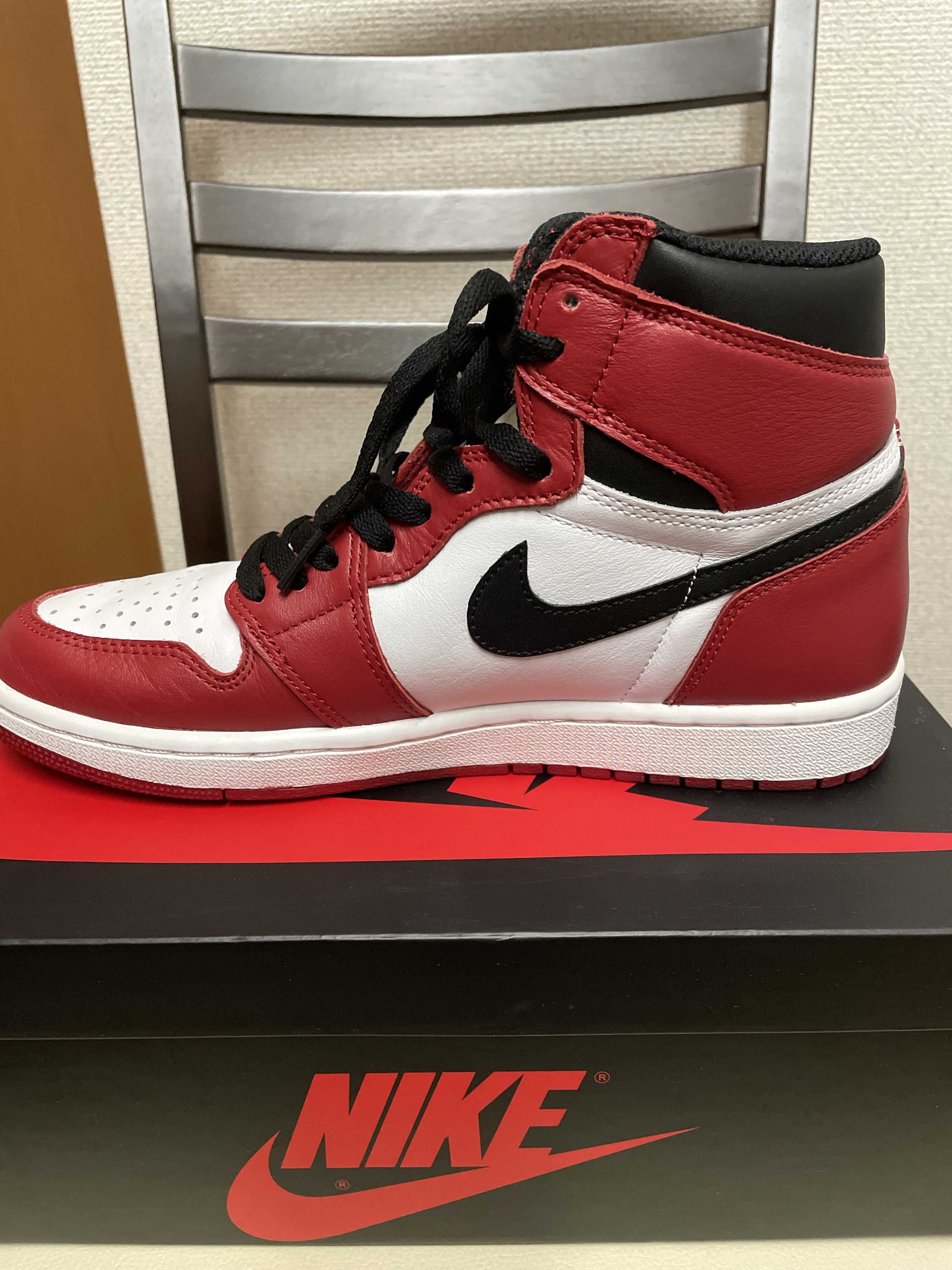 Nike Air Jordan 1 Retro High "Chicago" (2015)