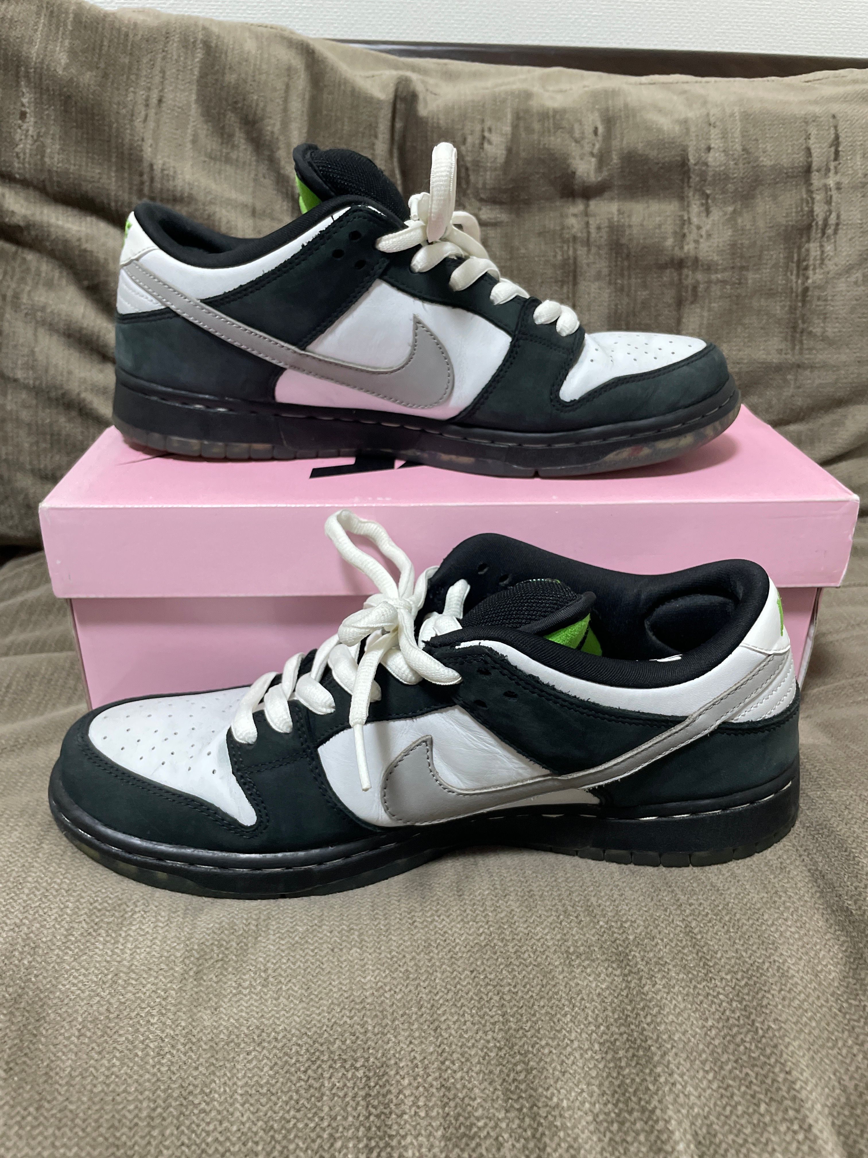 STAPLE × Nike SB Dunk Low "Pigeon Black/White"