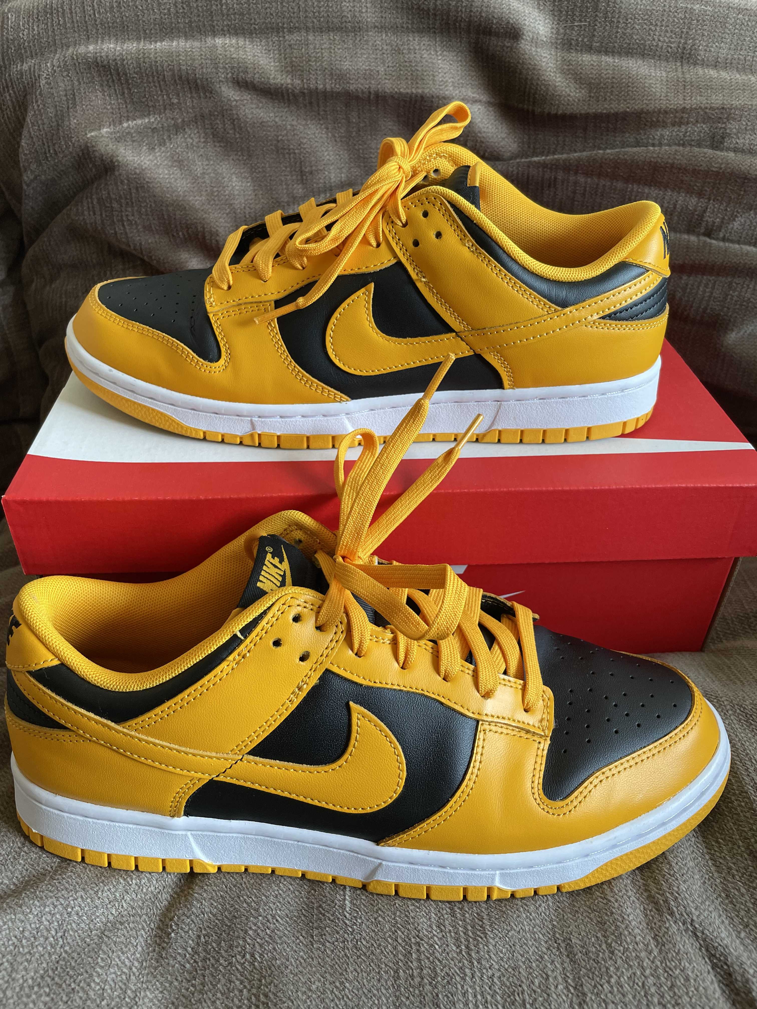 Nike Dunk Low "Championship Goldenrod"