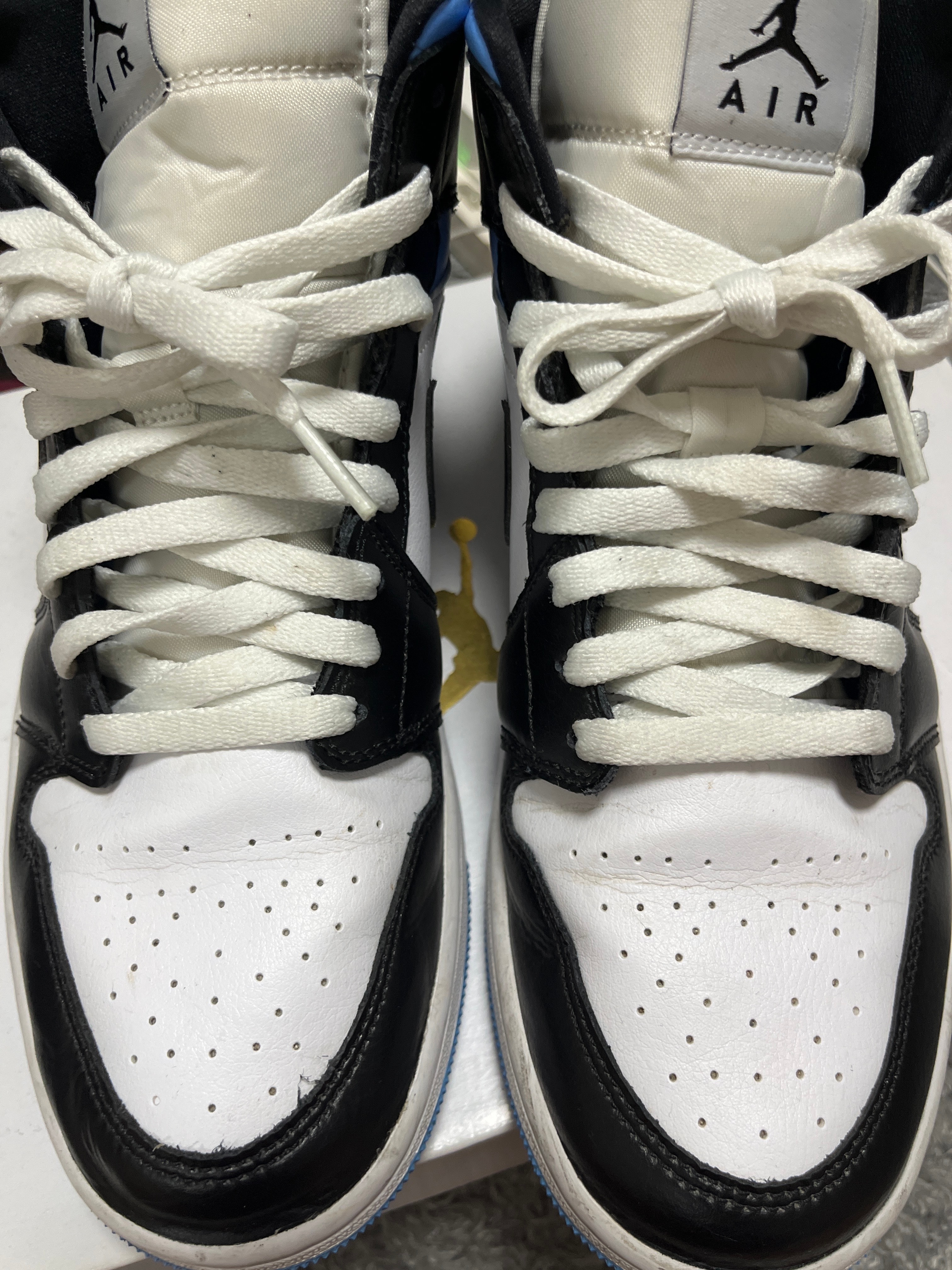 Nike Women's Air Jordan 1 Mid "Black/University Blue"