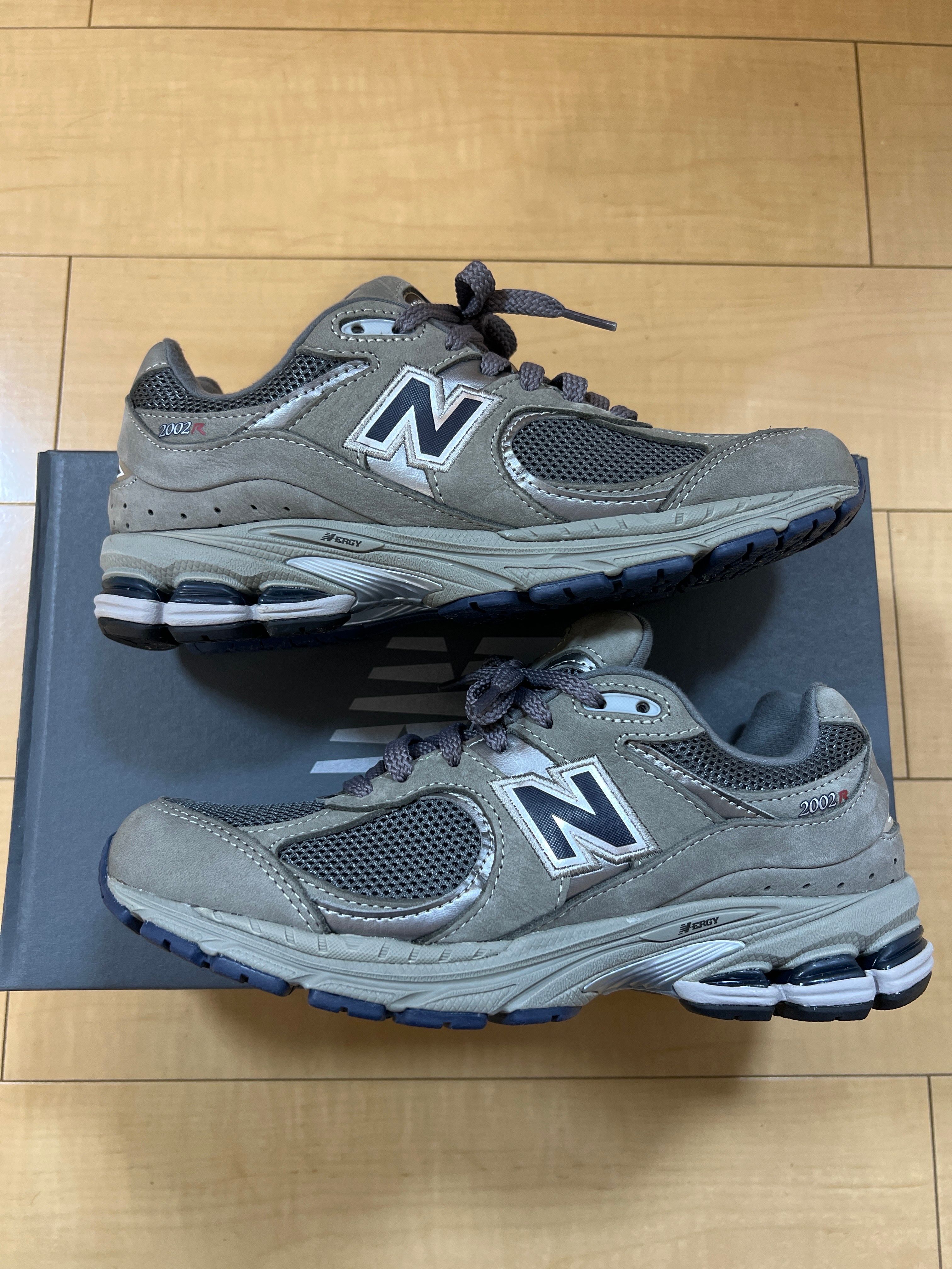 New Balance 2002R "Gray"