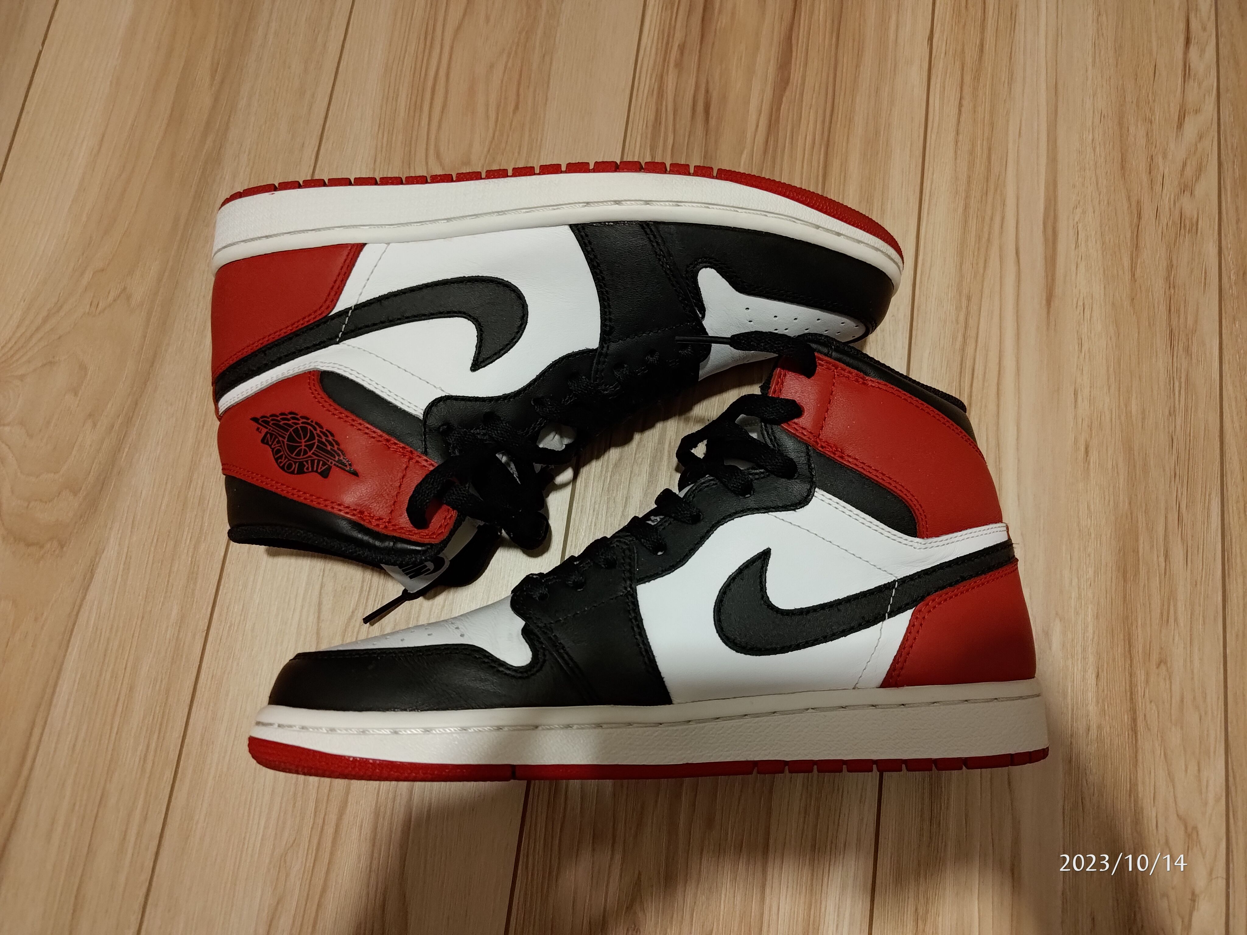 Nike Air Jordan 1 Retro High OG "Black Toe" (2013)