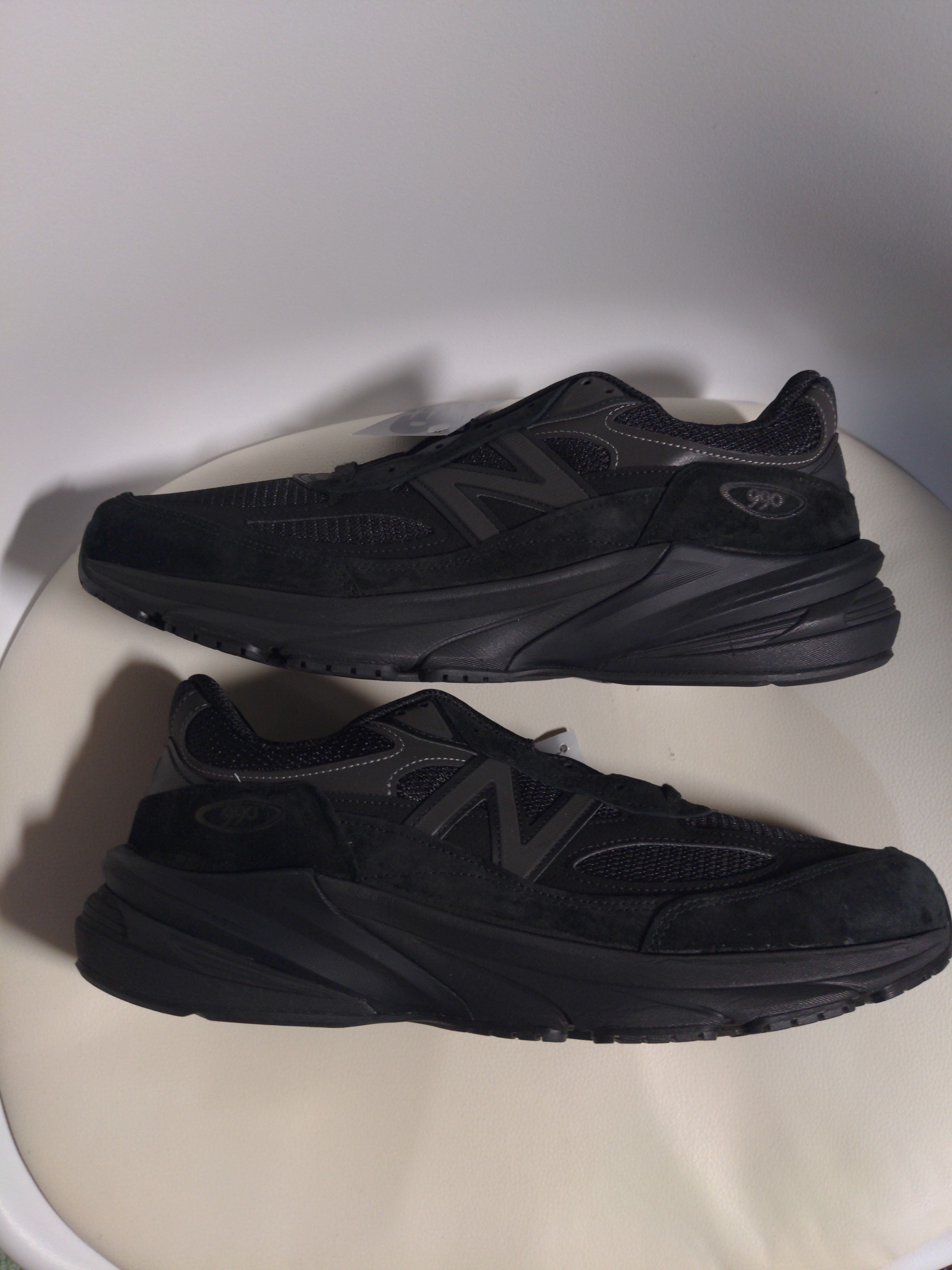 New Balance 990V6 "Triple Black"