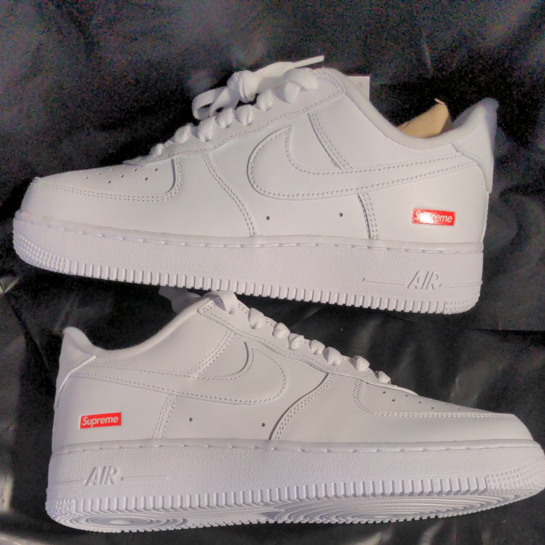 Supreme × Nike Air Force 1 Low "White"
