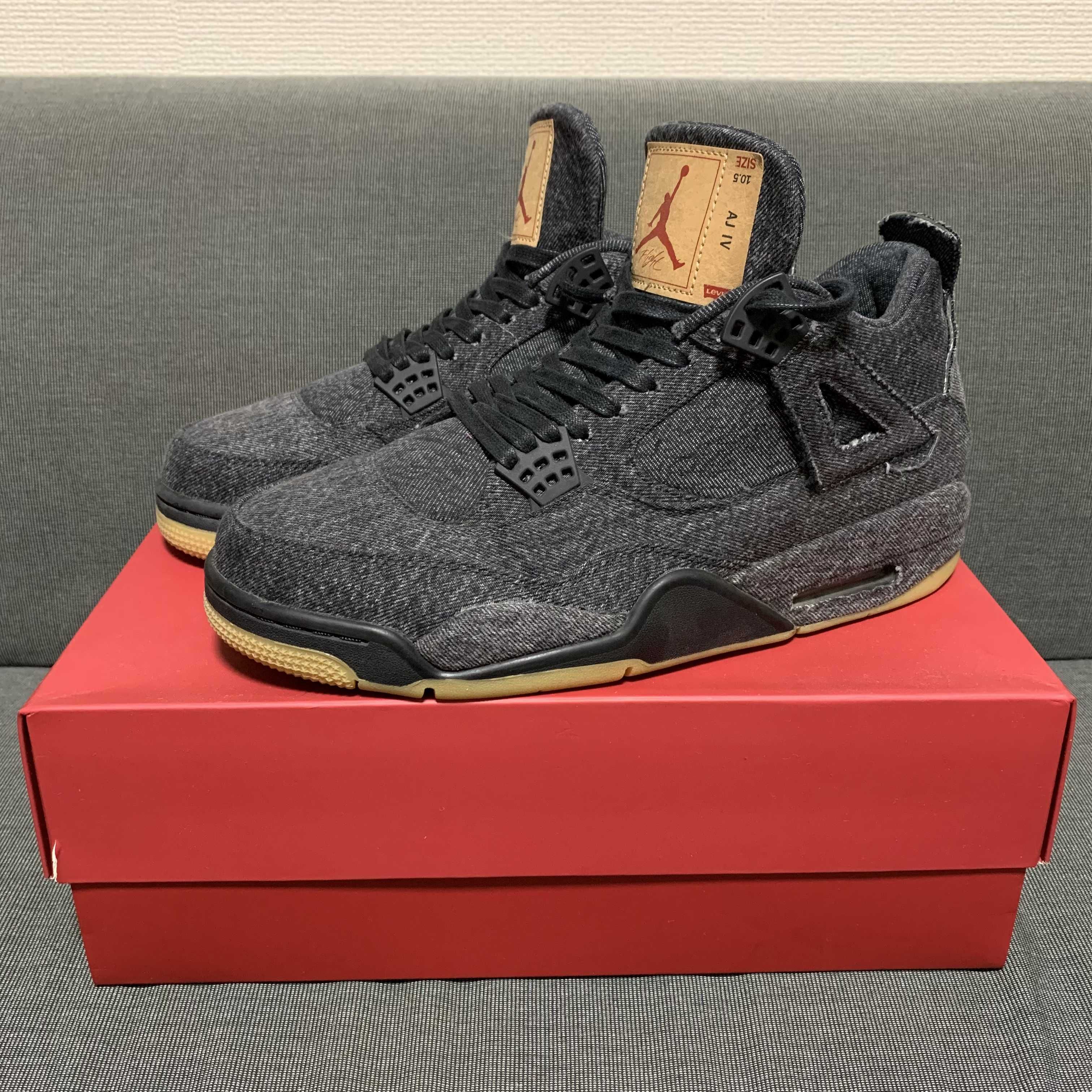 Nike × Levi's Air Jordan 4 "Black Denim" (Tag: LEVIS®)