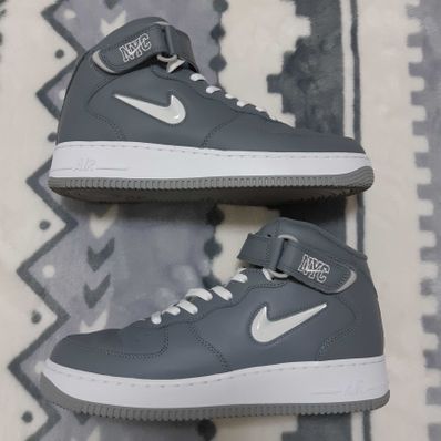 Nike Air Force 1 Mid NYC "Cool Grey"