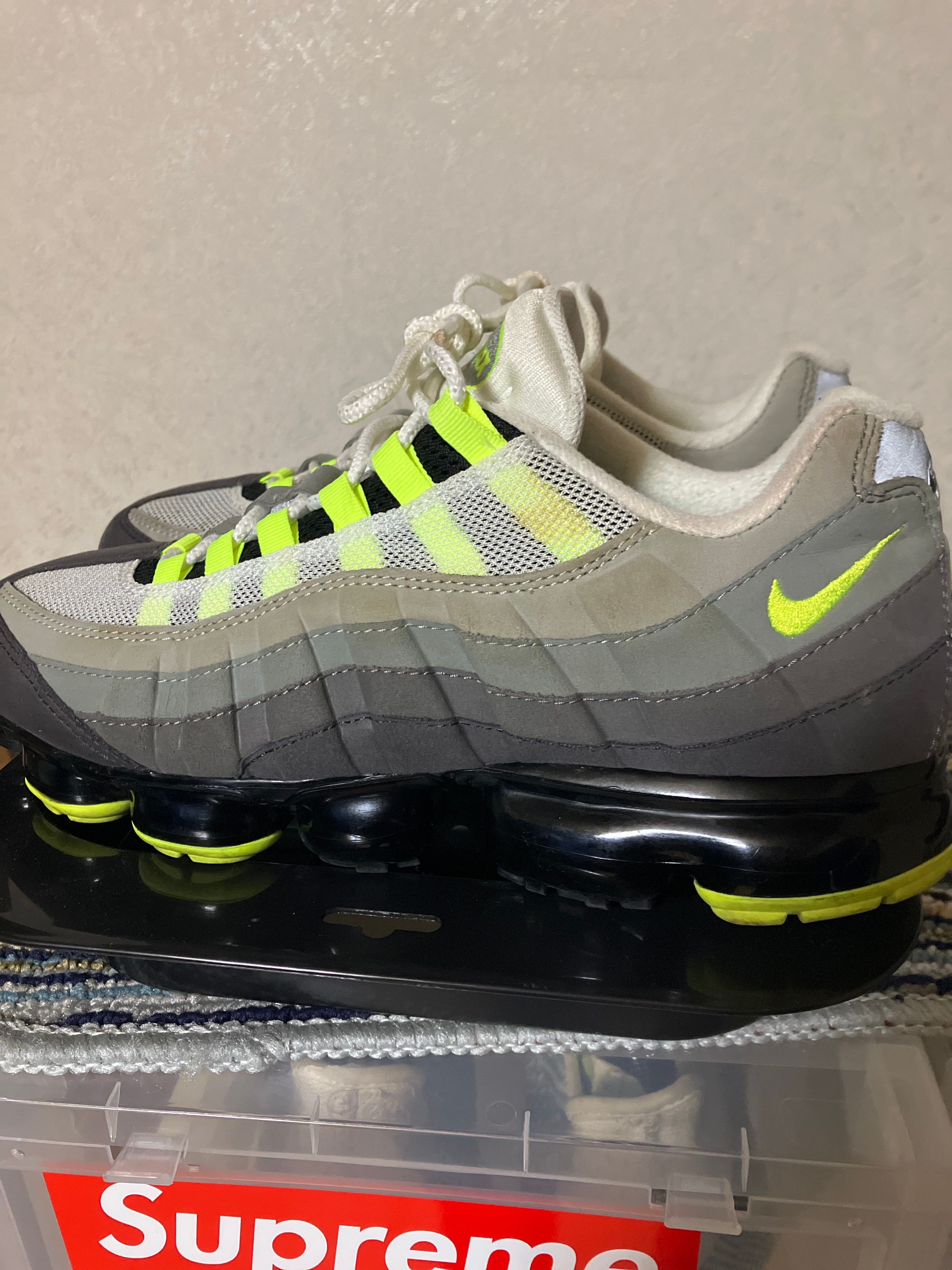 Nike Air Vapormax 95 "Neon"