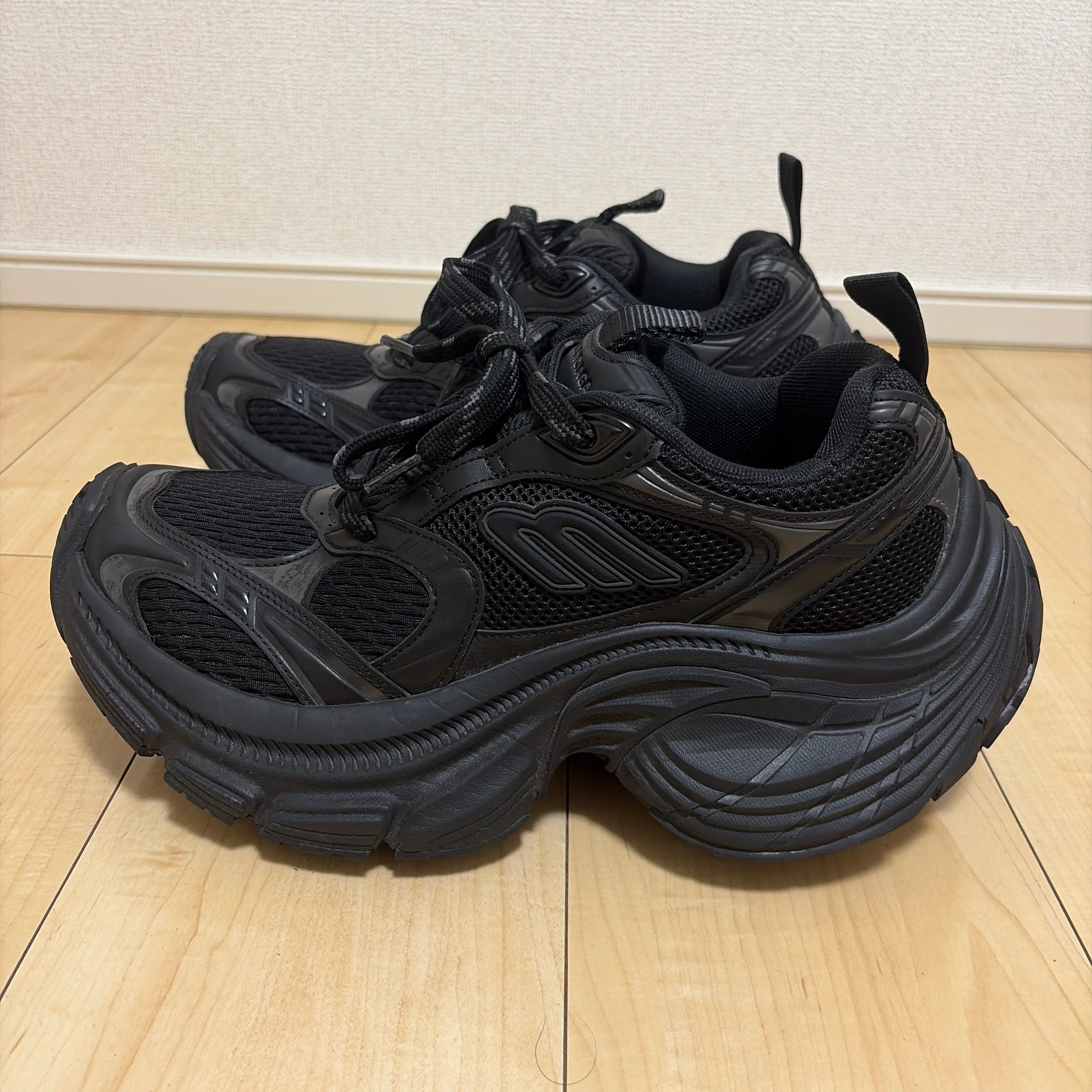BALENCIAGA 10XL Sneaker "ブラック"