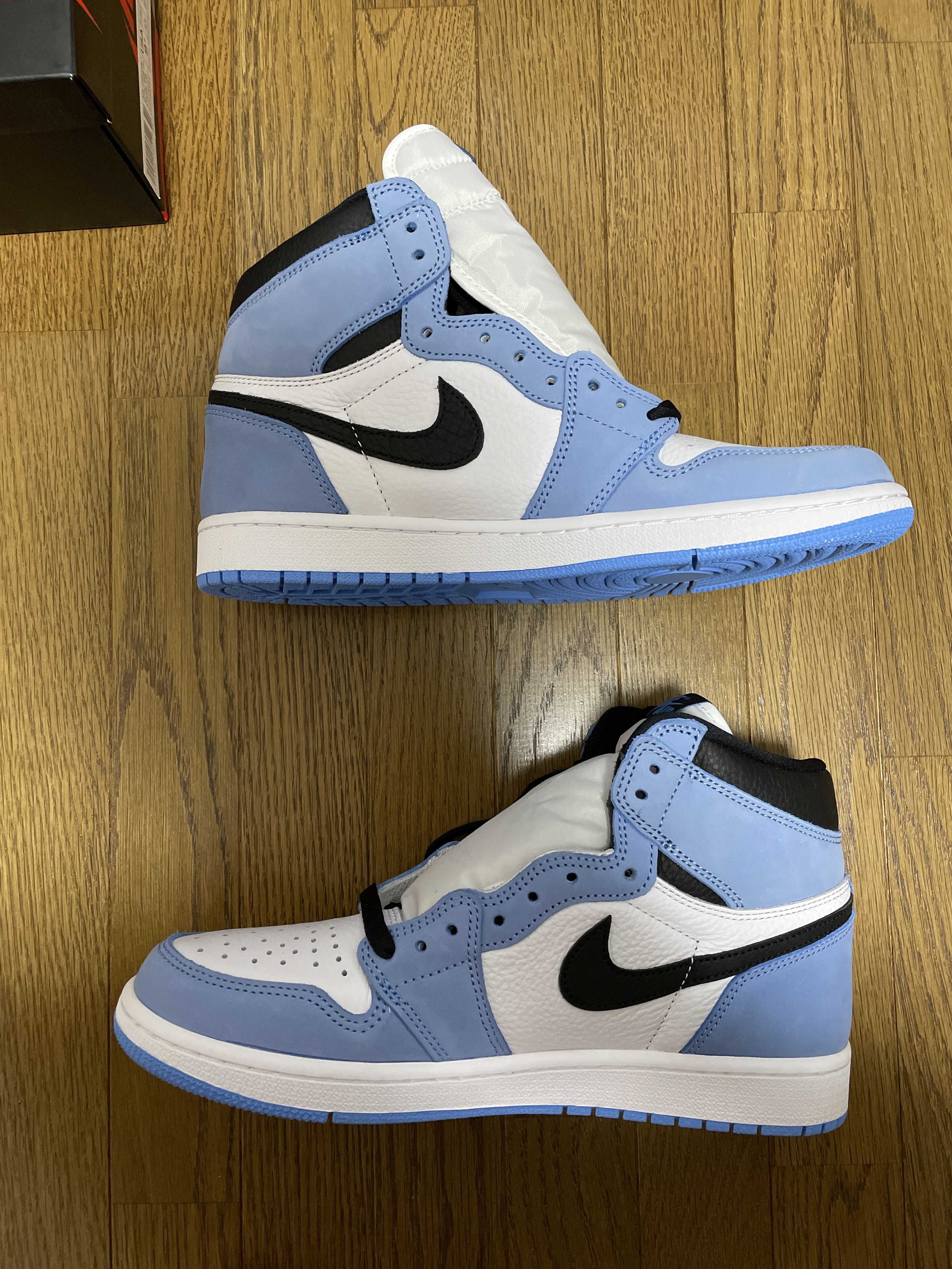 Nike Air Jordan 1 High OG "University Blue"