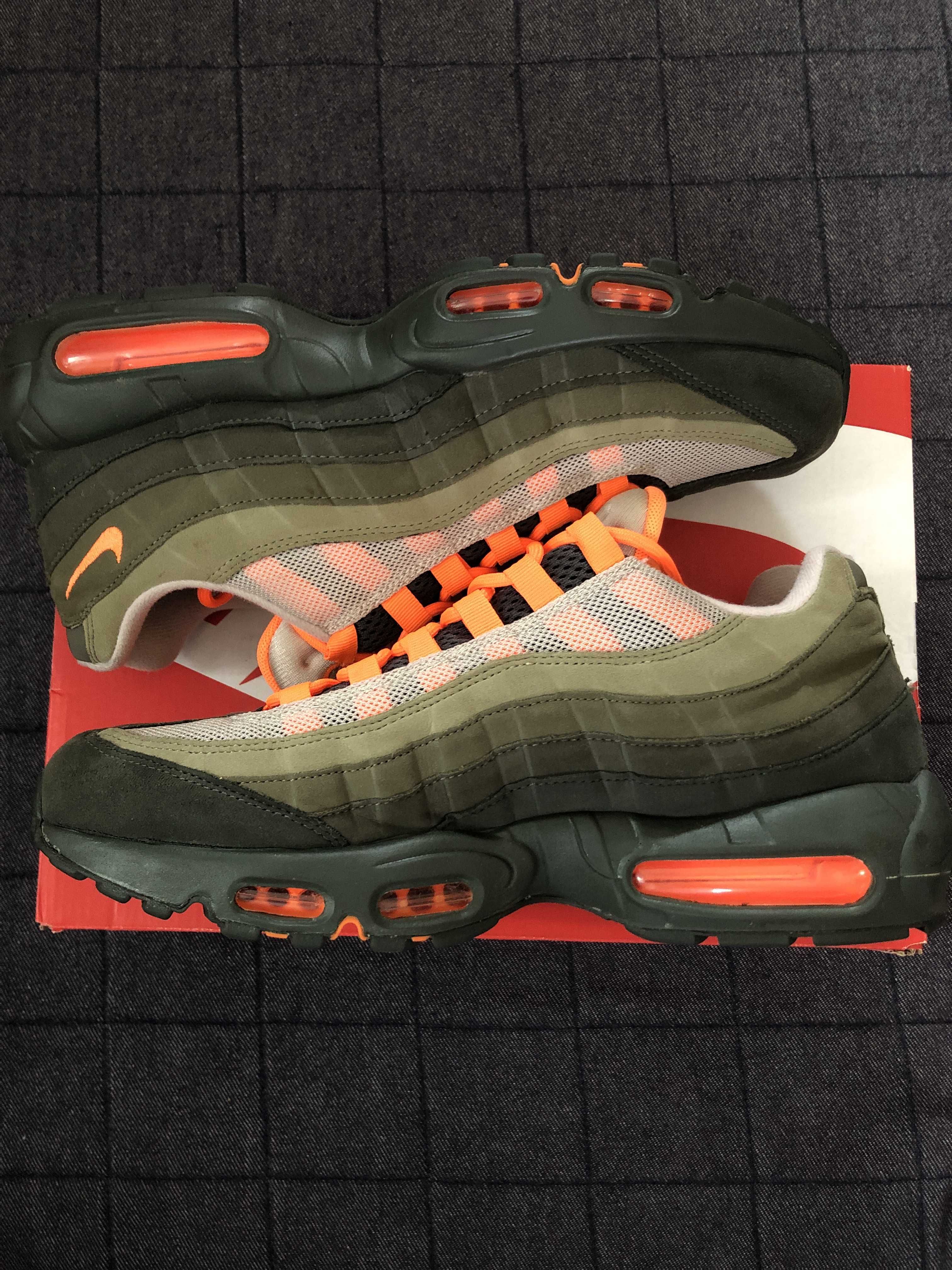 Nike Air Max 95 "String/Total Orange"