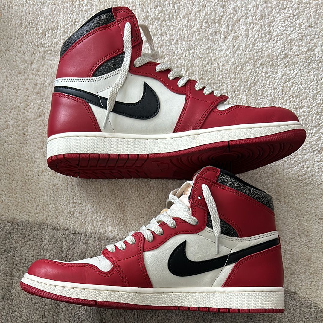 Nike Air Jordan 1 High OG "Lost & Found/Chicago"