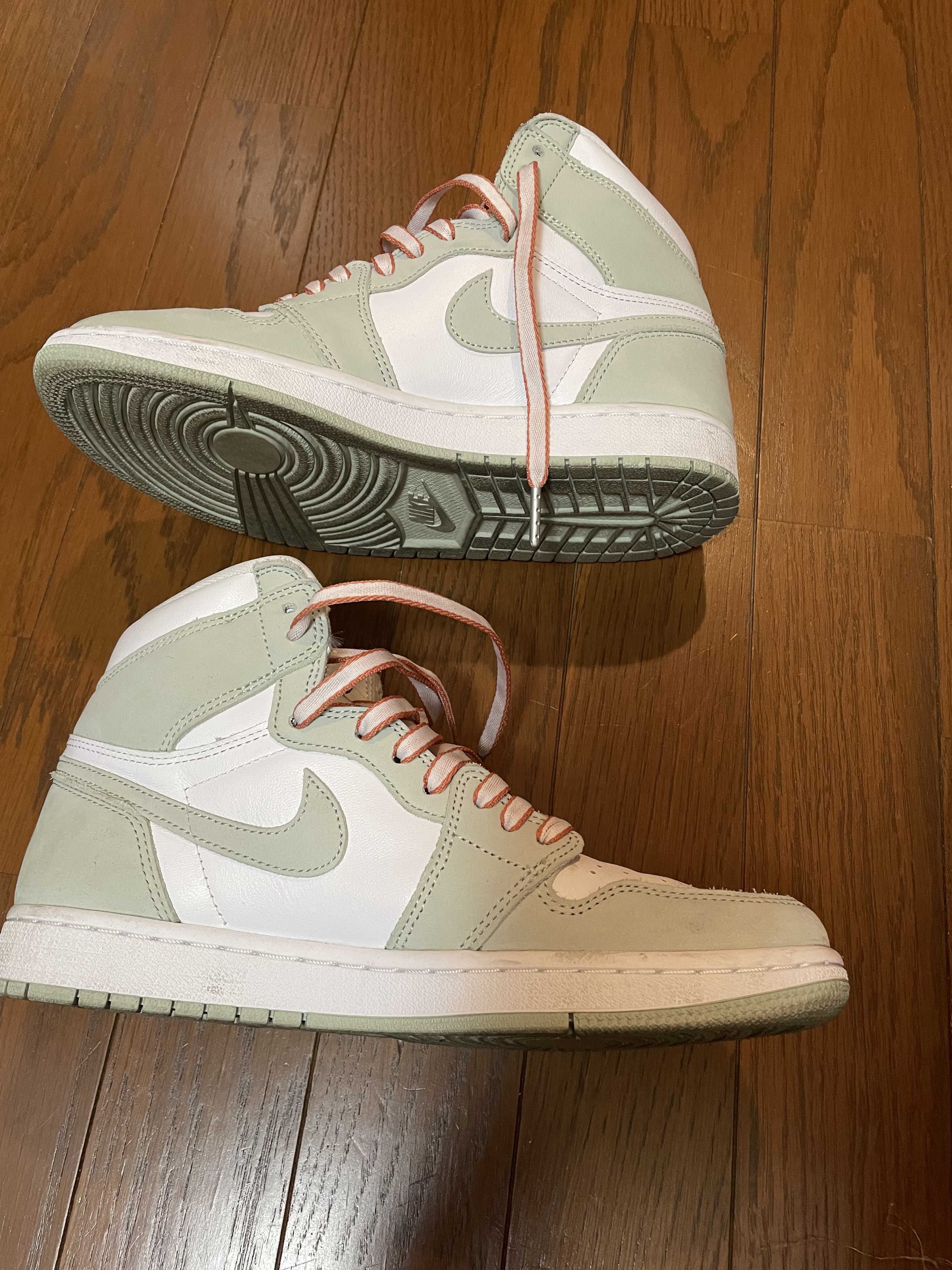 Nike Women's Air Jordan 1 High OG "Seafoam"
