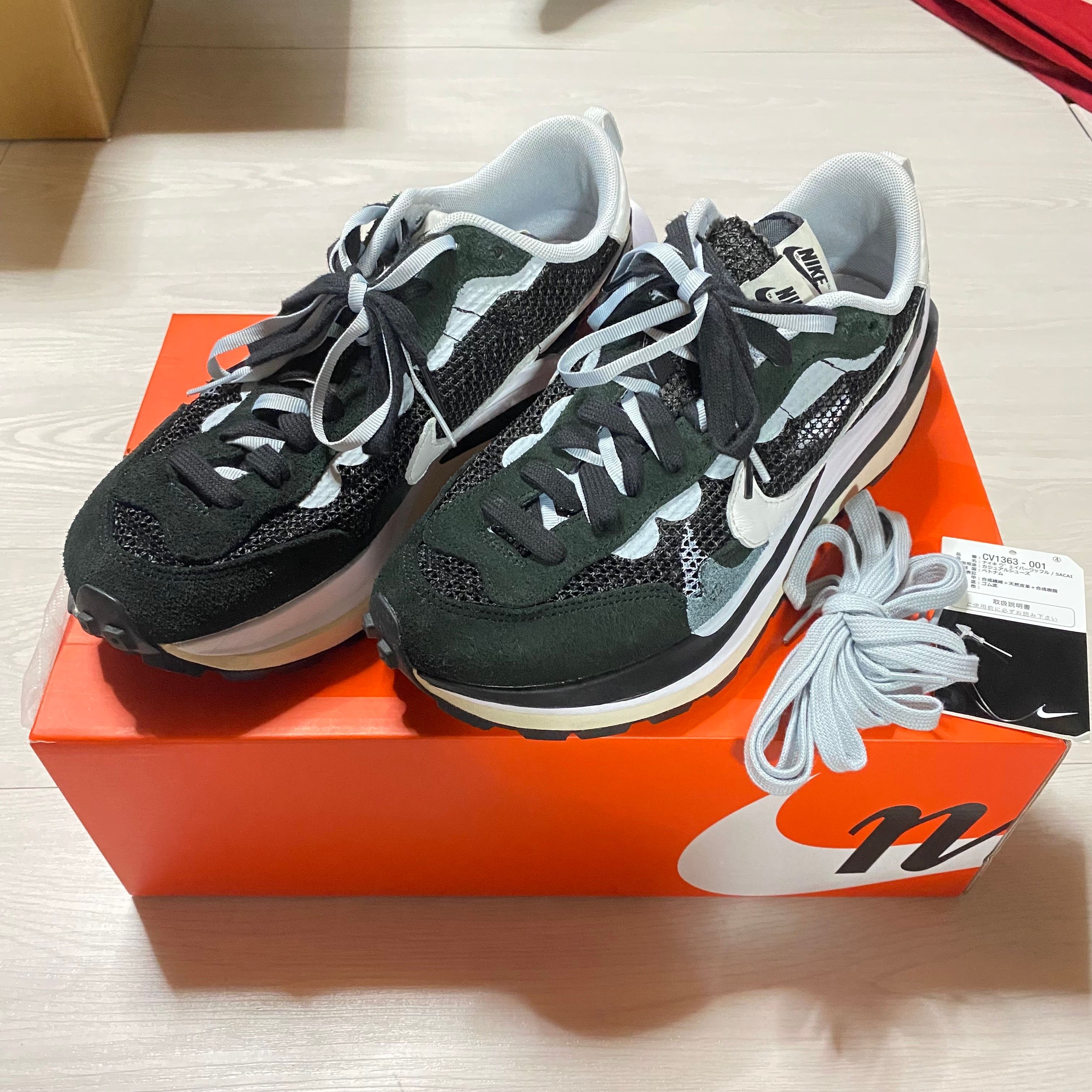 sacai × Nike Vapor Waffle "Black and White"