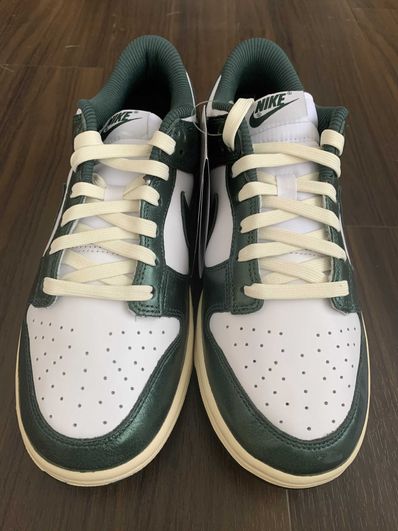 Nike Women's Dunk Low "Vintage Green"