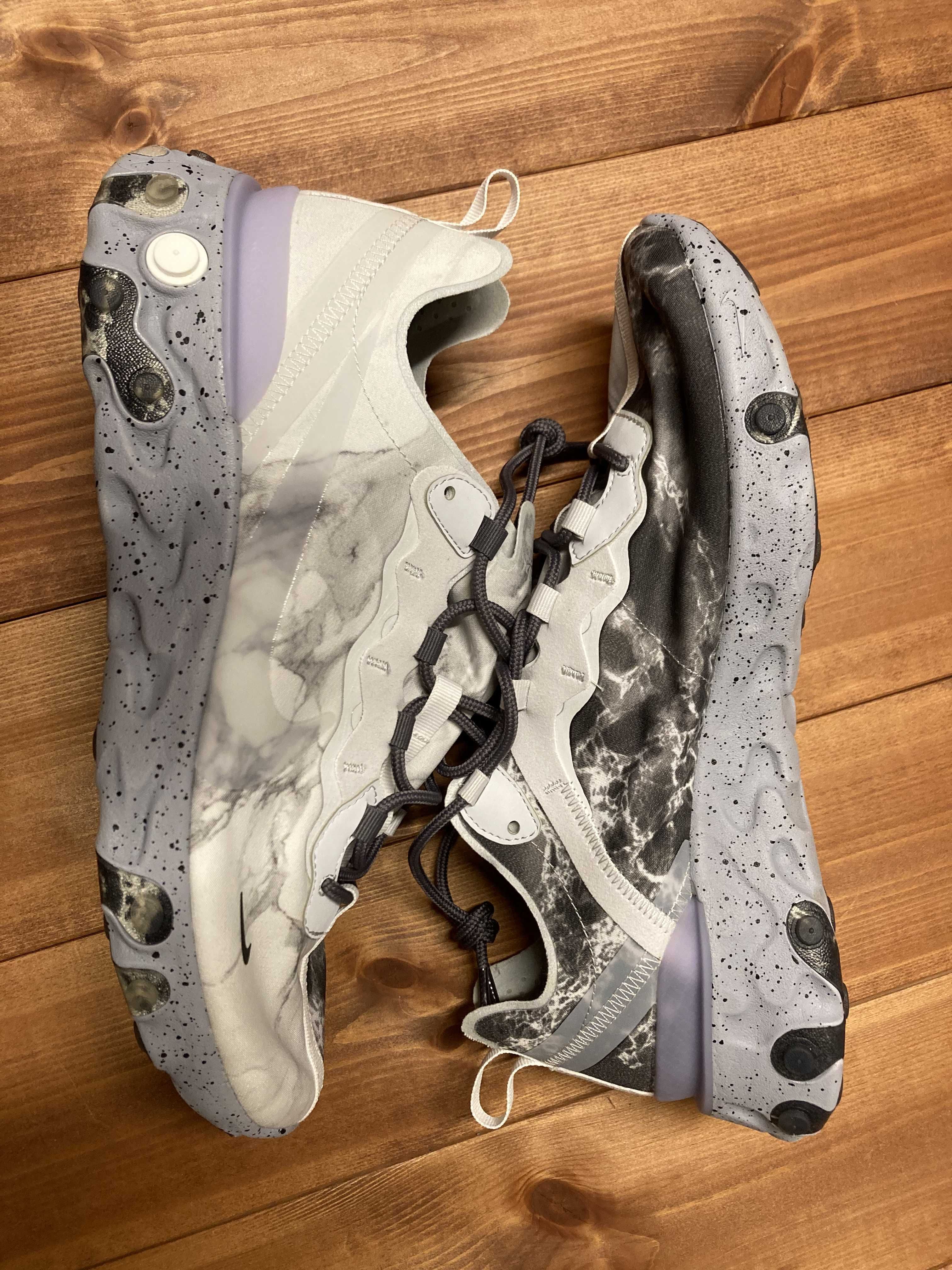 KENDRICK LAMAR×NIKE REACT ELEMENT 55 "PURE PLATINUM/CLEAR-WOLF GREY-BLACK"
