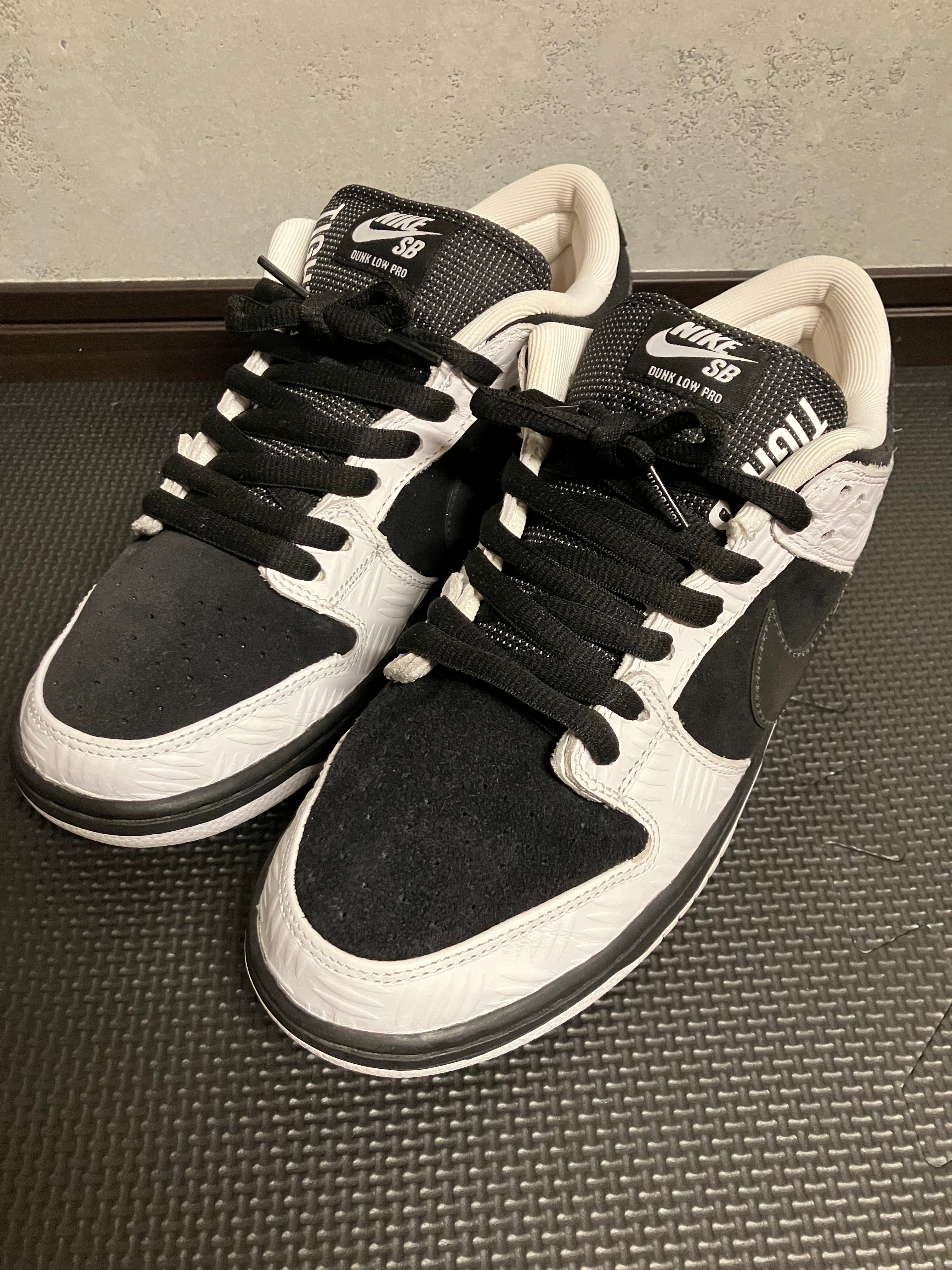 TIGHTBOOTH × Nike SB Dunk Low Pro QS "Black and White"