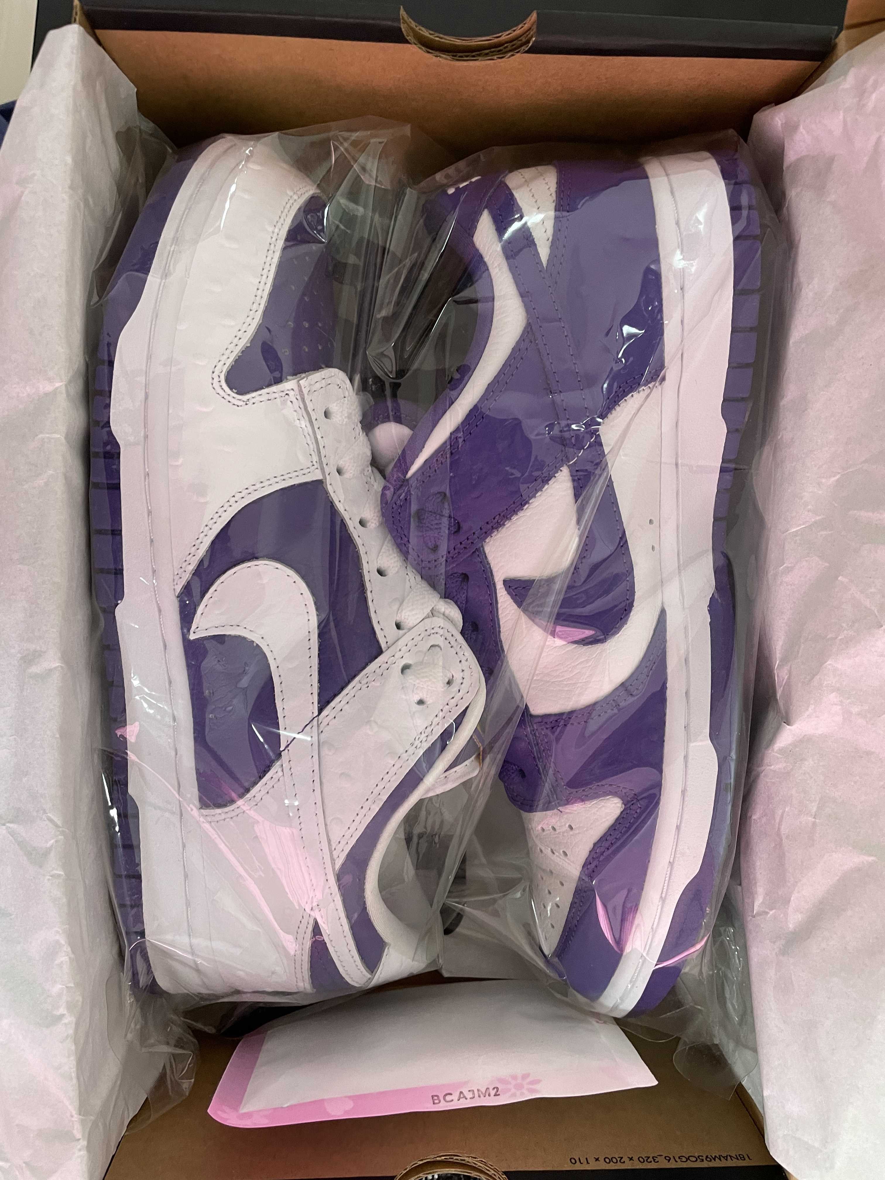 Nike Women's Dunk Low "Made You Look"