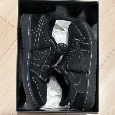 Travis Scott × Nike Air Jordan 1 Low OG SP "Black Phantom"