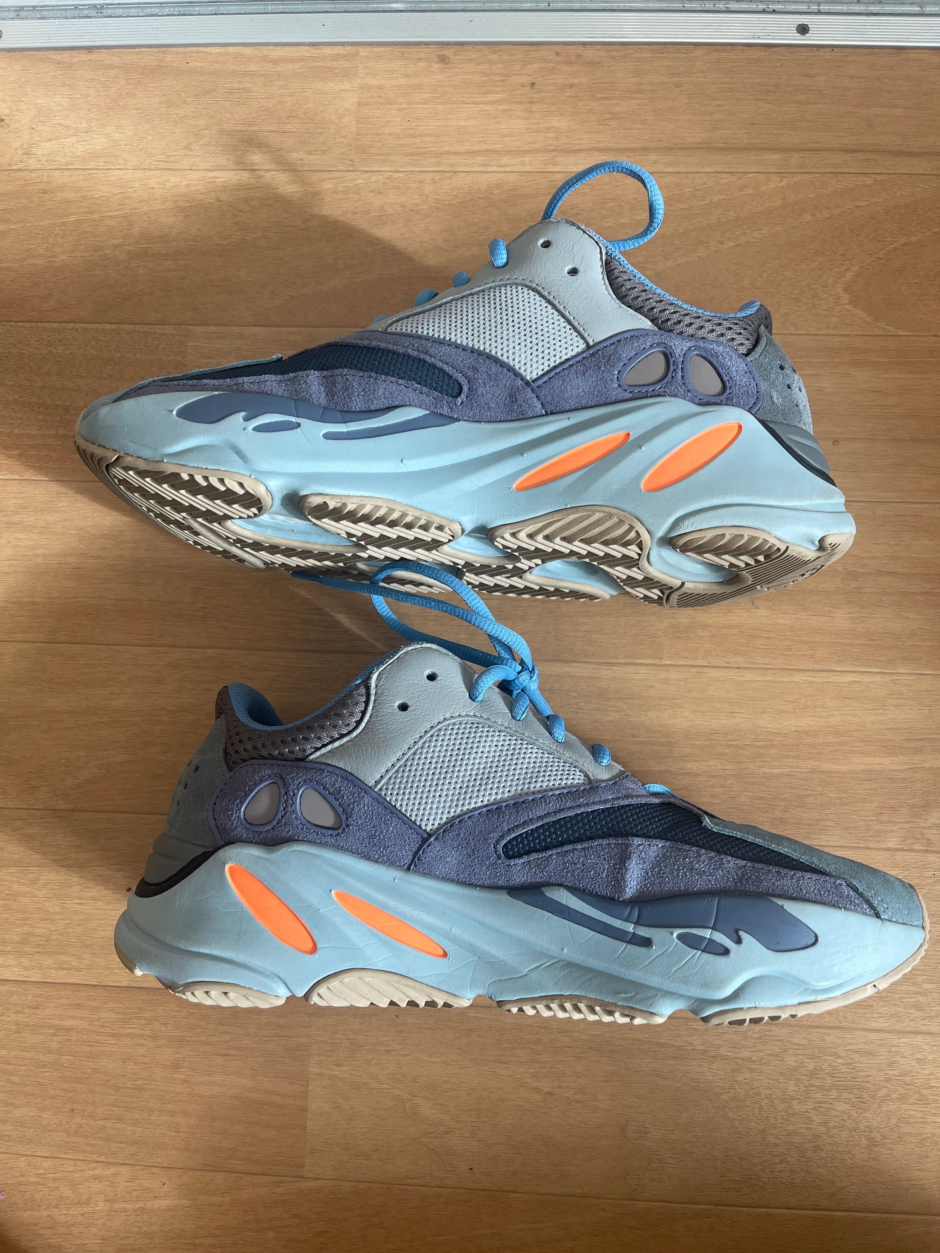 adidas Yeezy Boost 700 "CARBON BLUE"