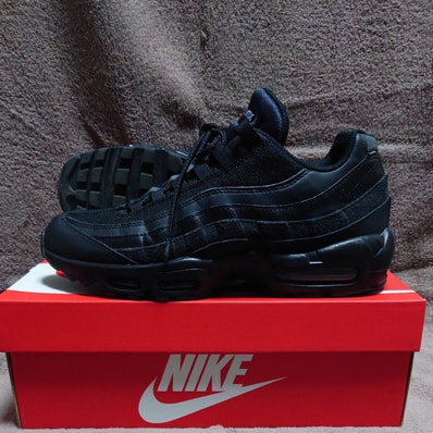 Nike Air Max 95 Essential "Black/Dark Grey/Black"