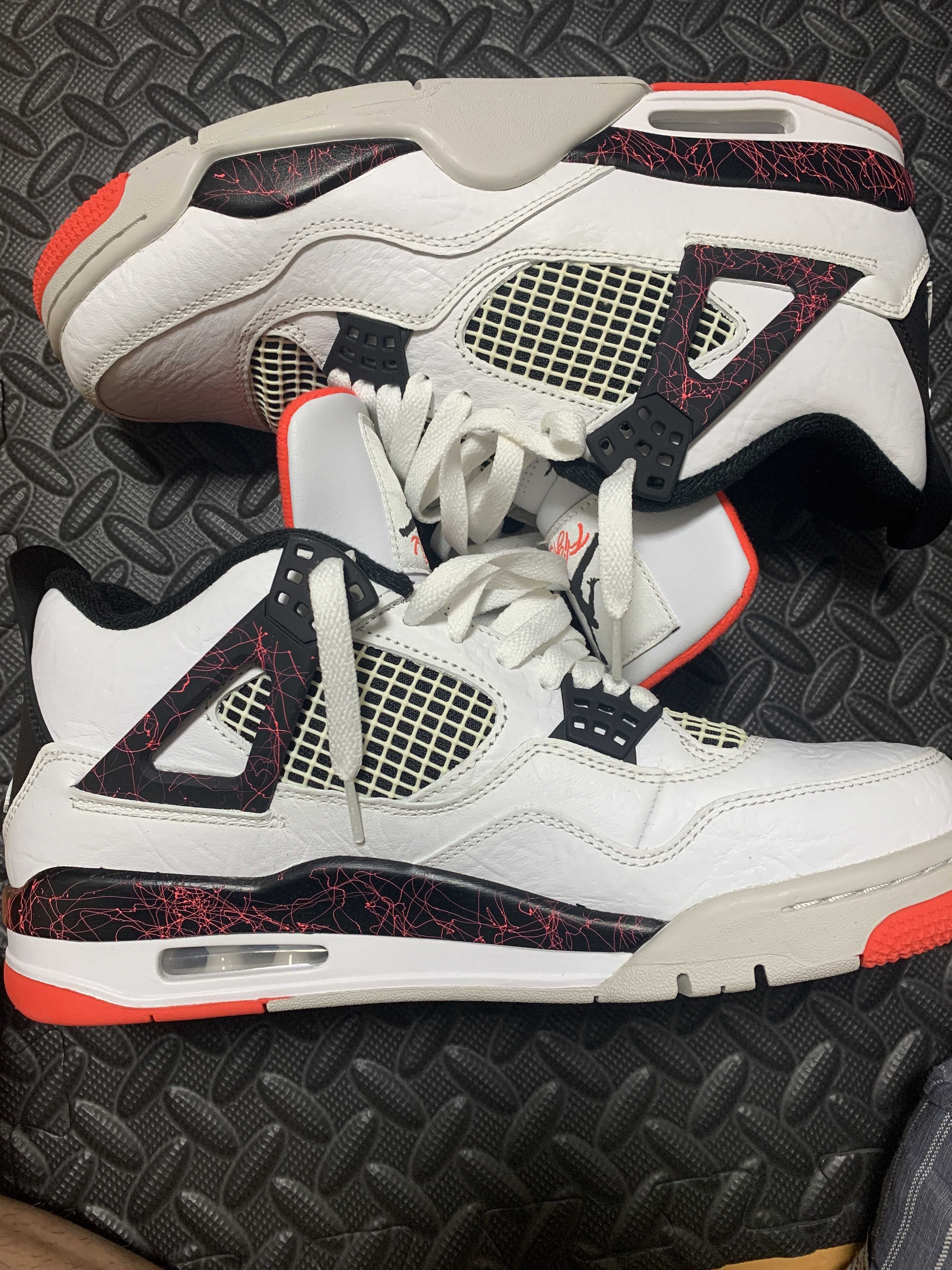 Nike Air Jordan 4 Retro "Flight Nostalgia"