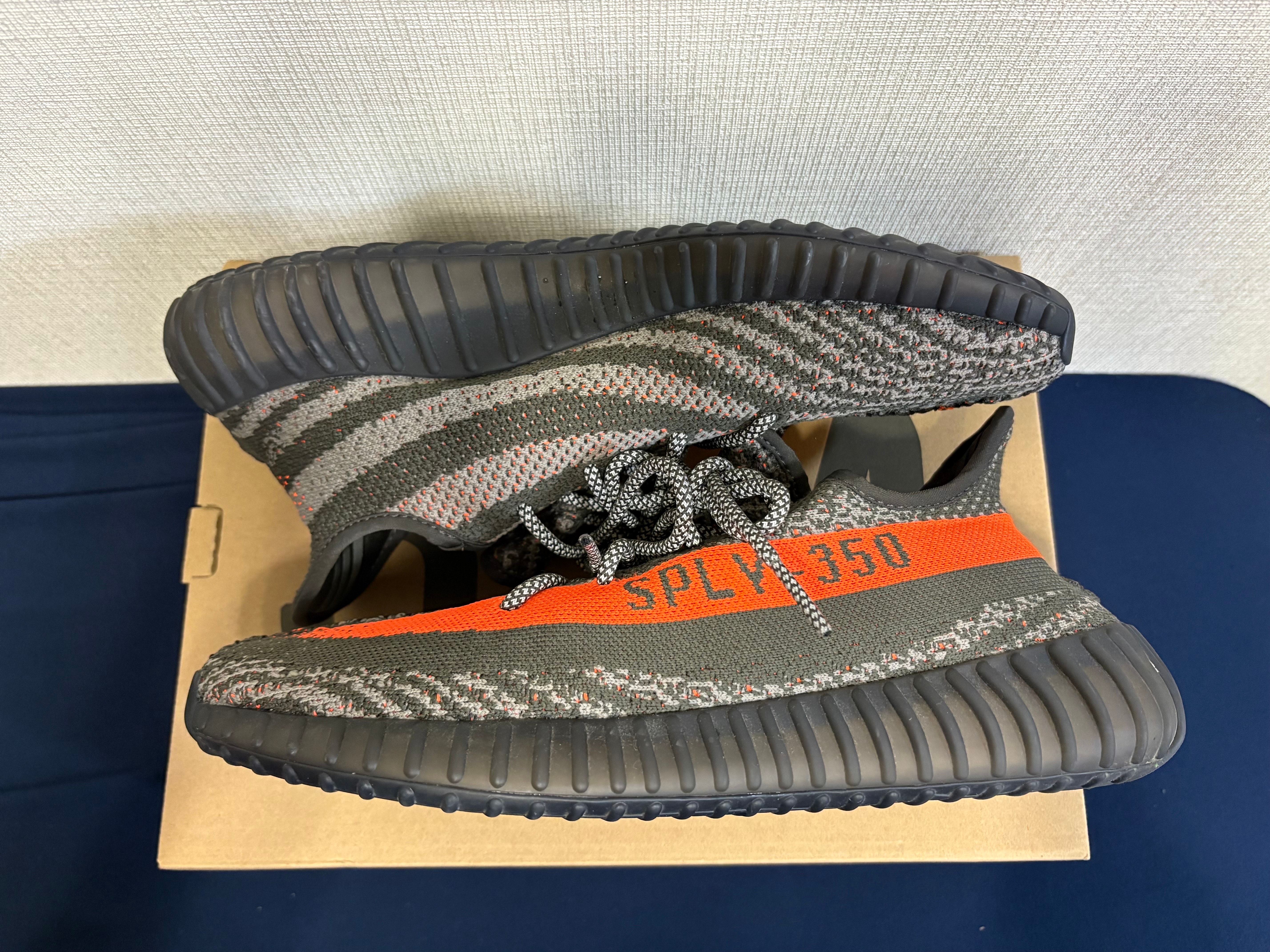 adidas YEEZY Boost 350V2 "Carbon Beluga"