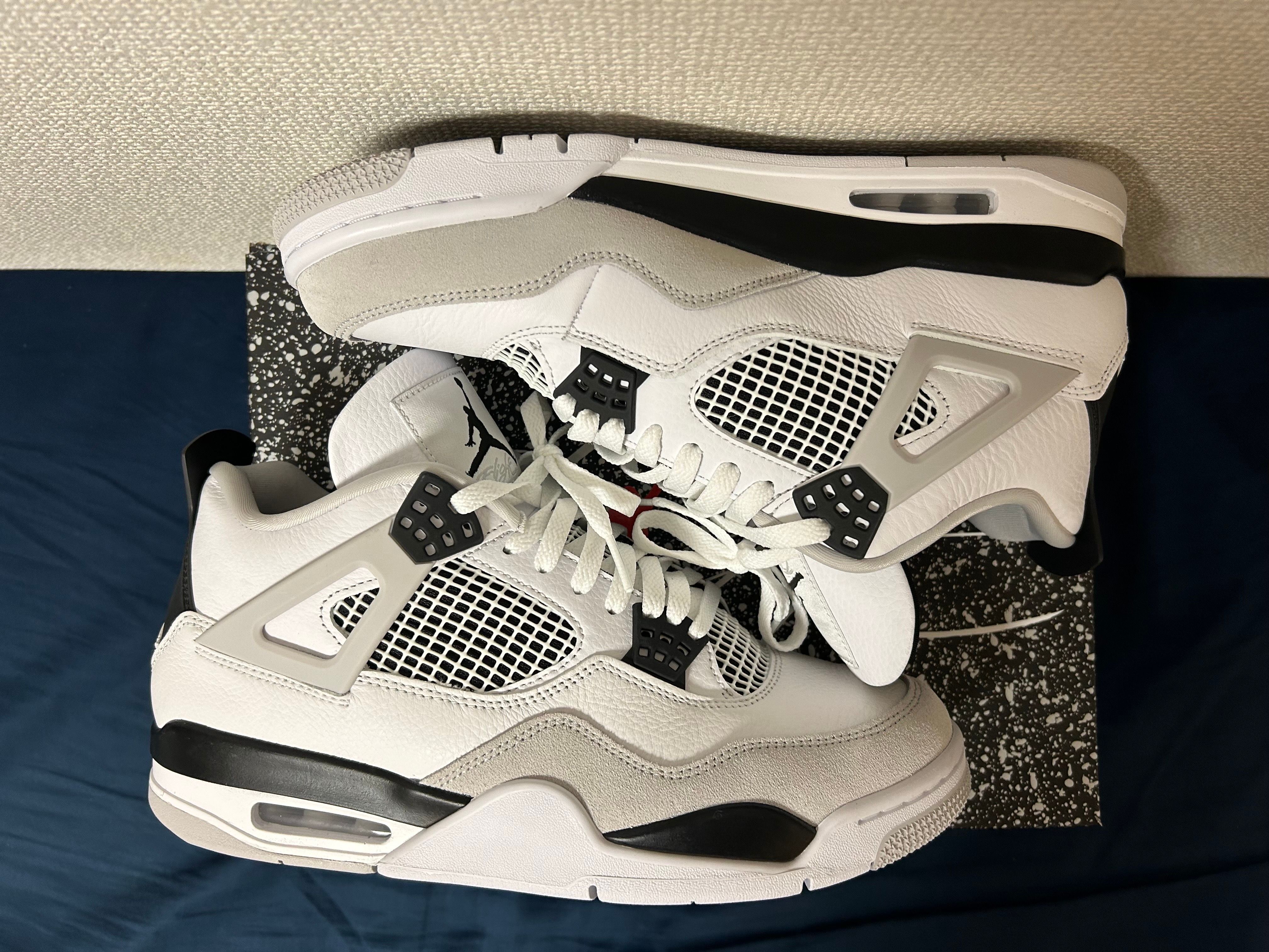 Nike Air Jordan 4 "Military Black"