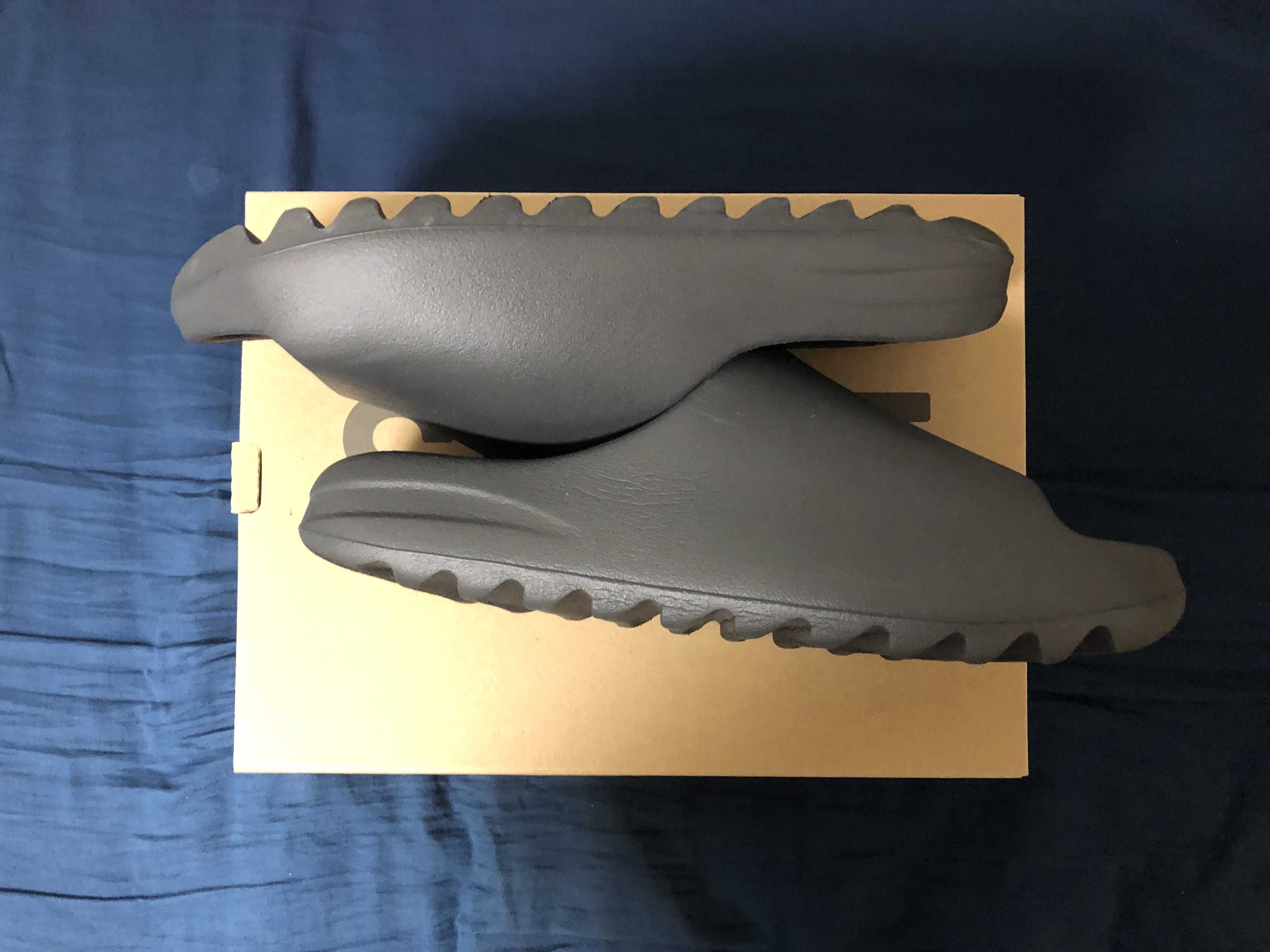 adidas YEEZY Slide "Onyx"