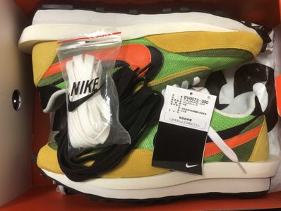 sacai × Nike LDV Waffle "Green"