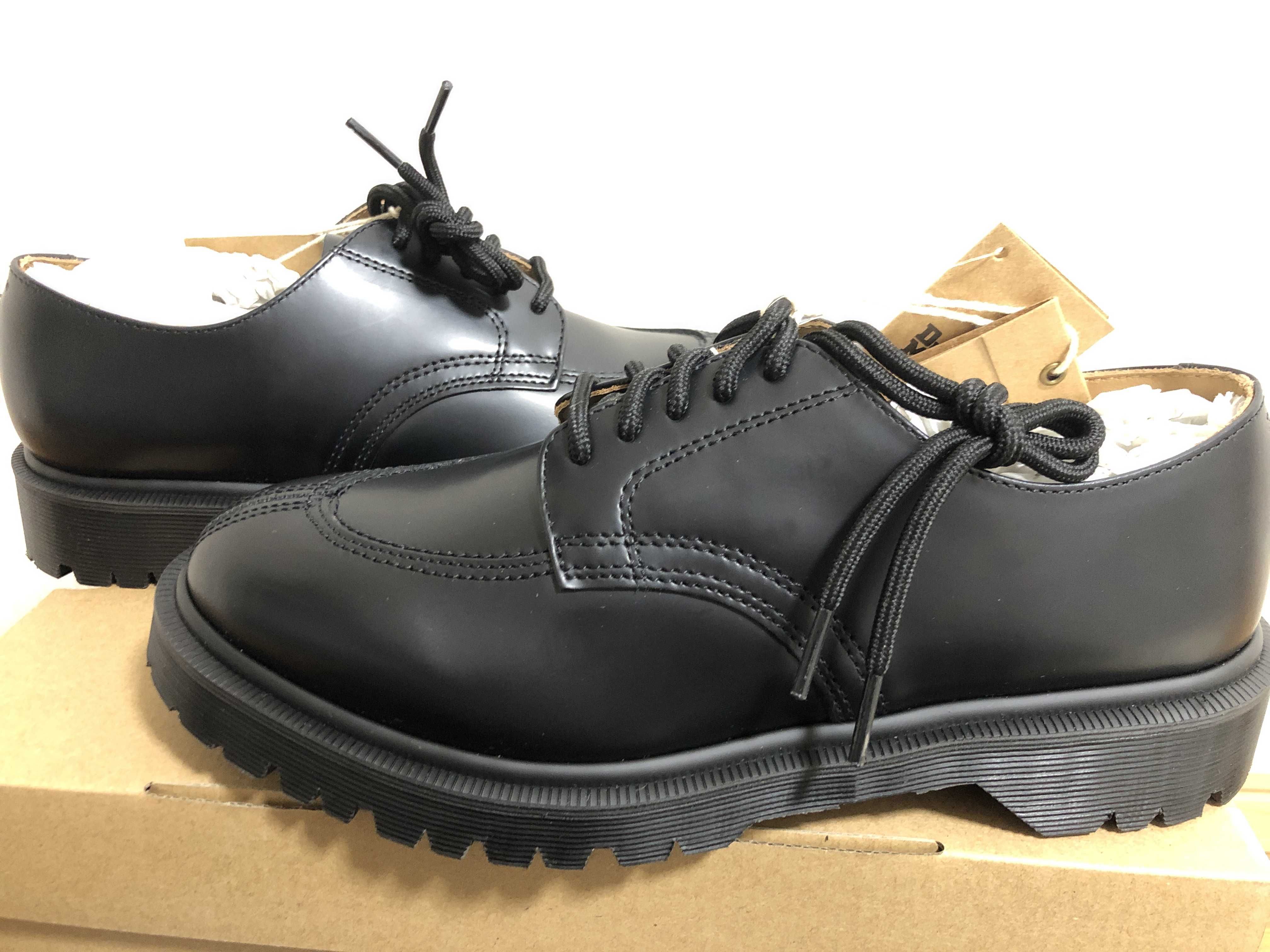 SUPREME × Dr.Martens SPLIT TOE 5-EYE SHOE "BLACK"