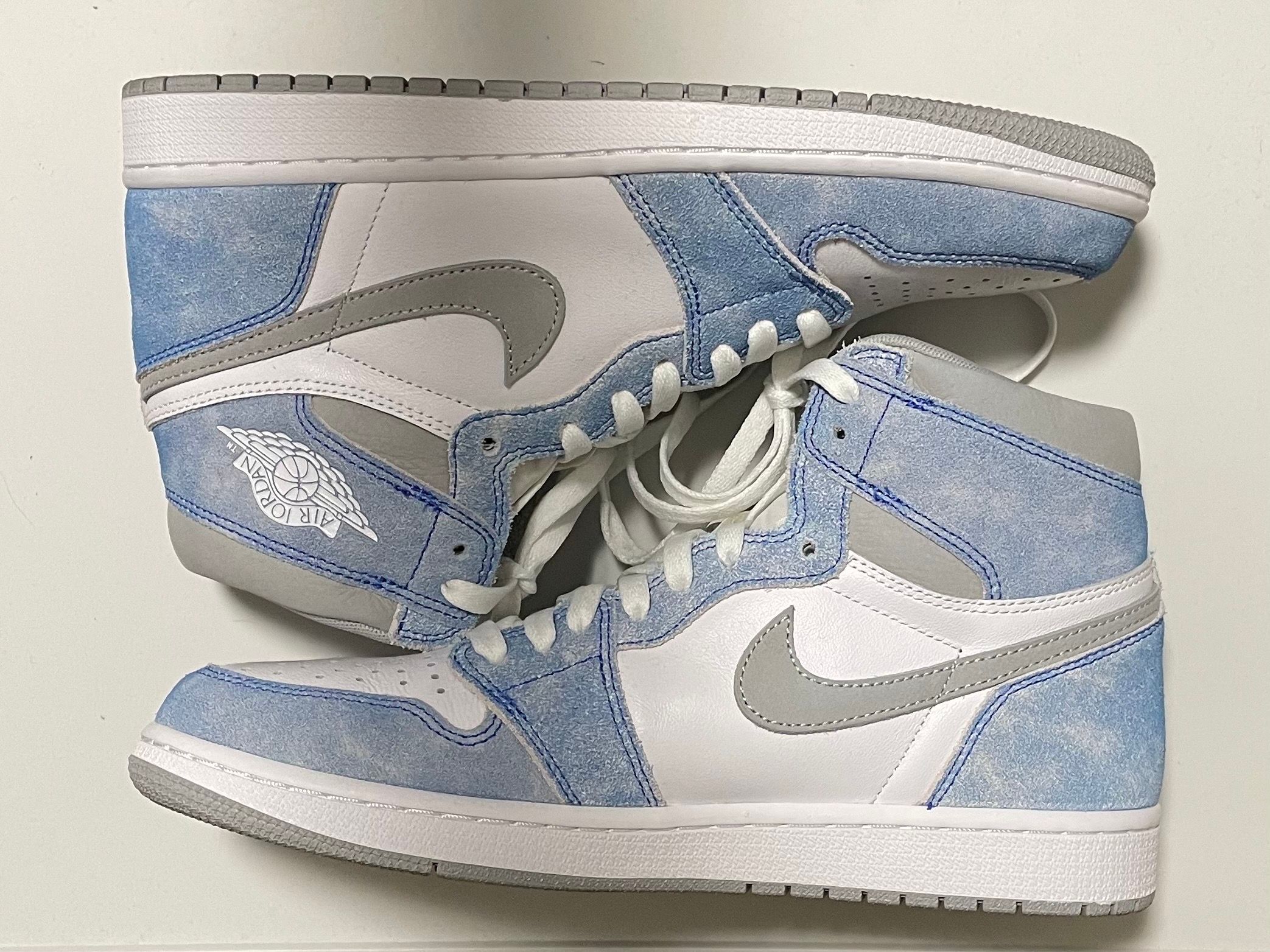 Nike Air Jordan 1 High OG "Hyper Royal"