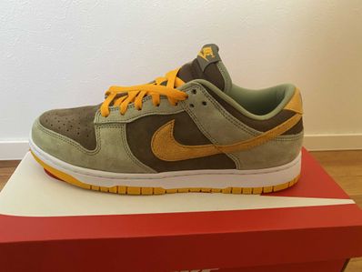 Nike Dunk Low SE "Dusty Olive"