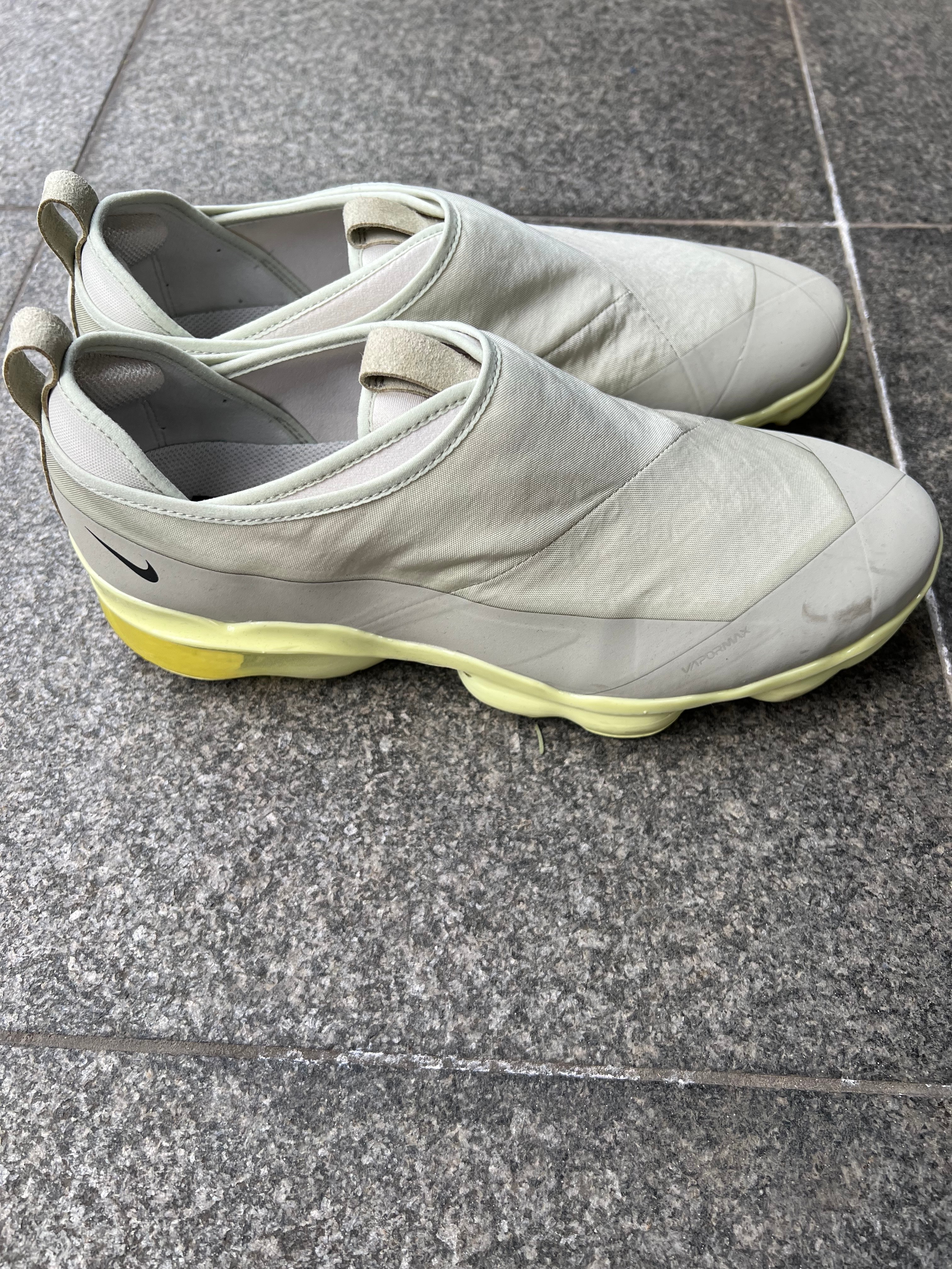 Nike Air VaporMax Moc Roam "Light Stone and Luminous Green"