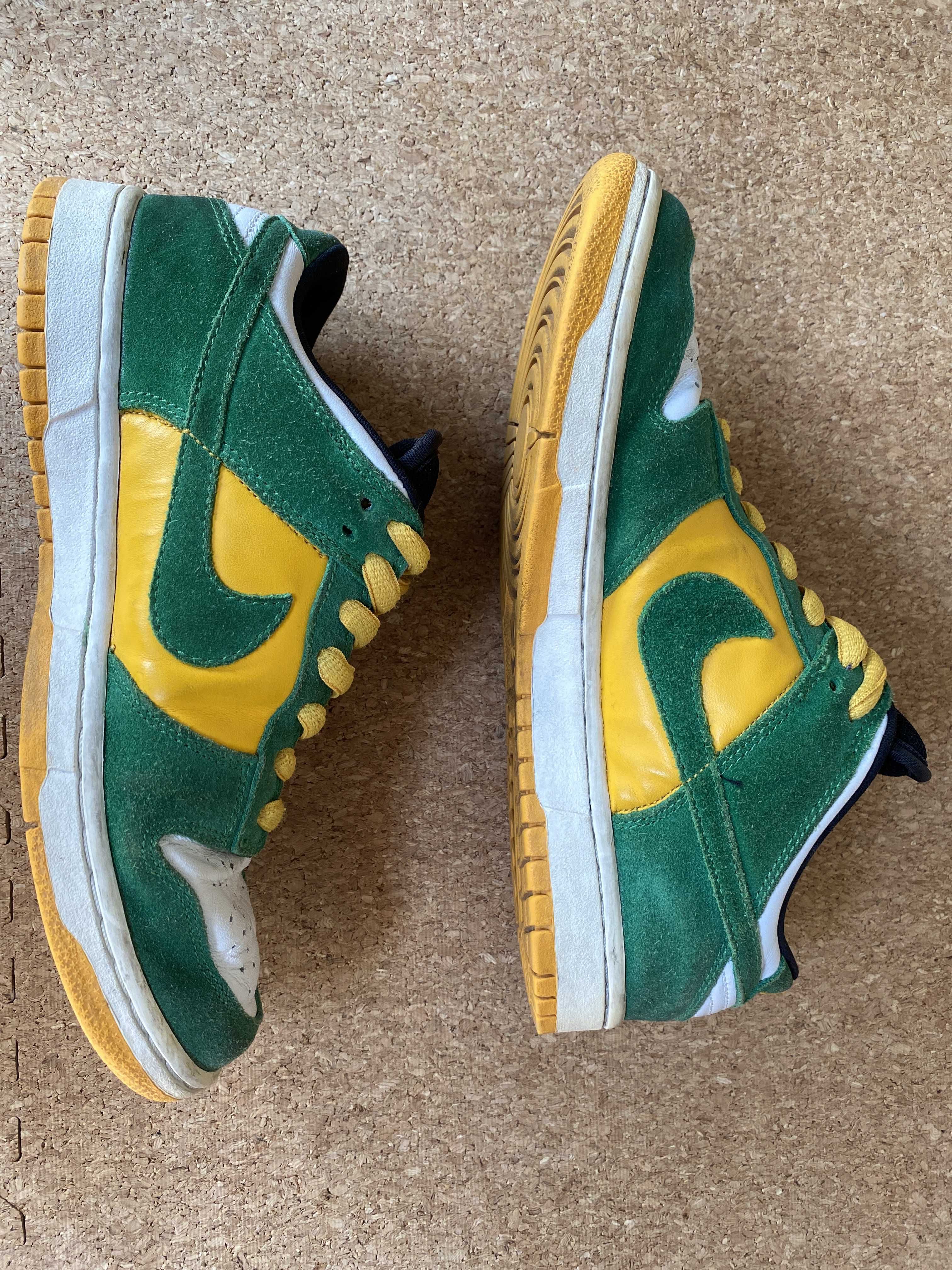 Nike SB Dunk Low Pro "SB Buck" (2003)