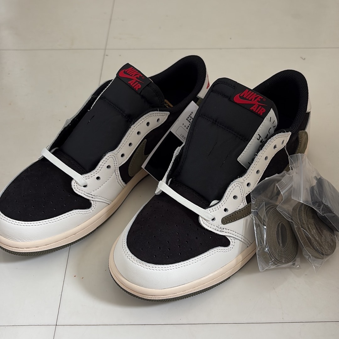 Travis Scott × Nike Women's Air Jordan 1 Low OG "Medium Olive"