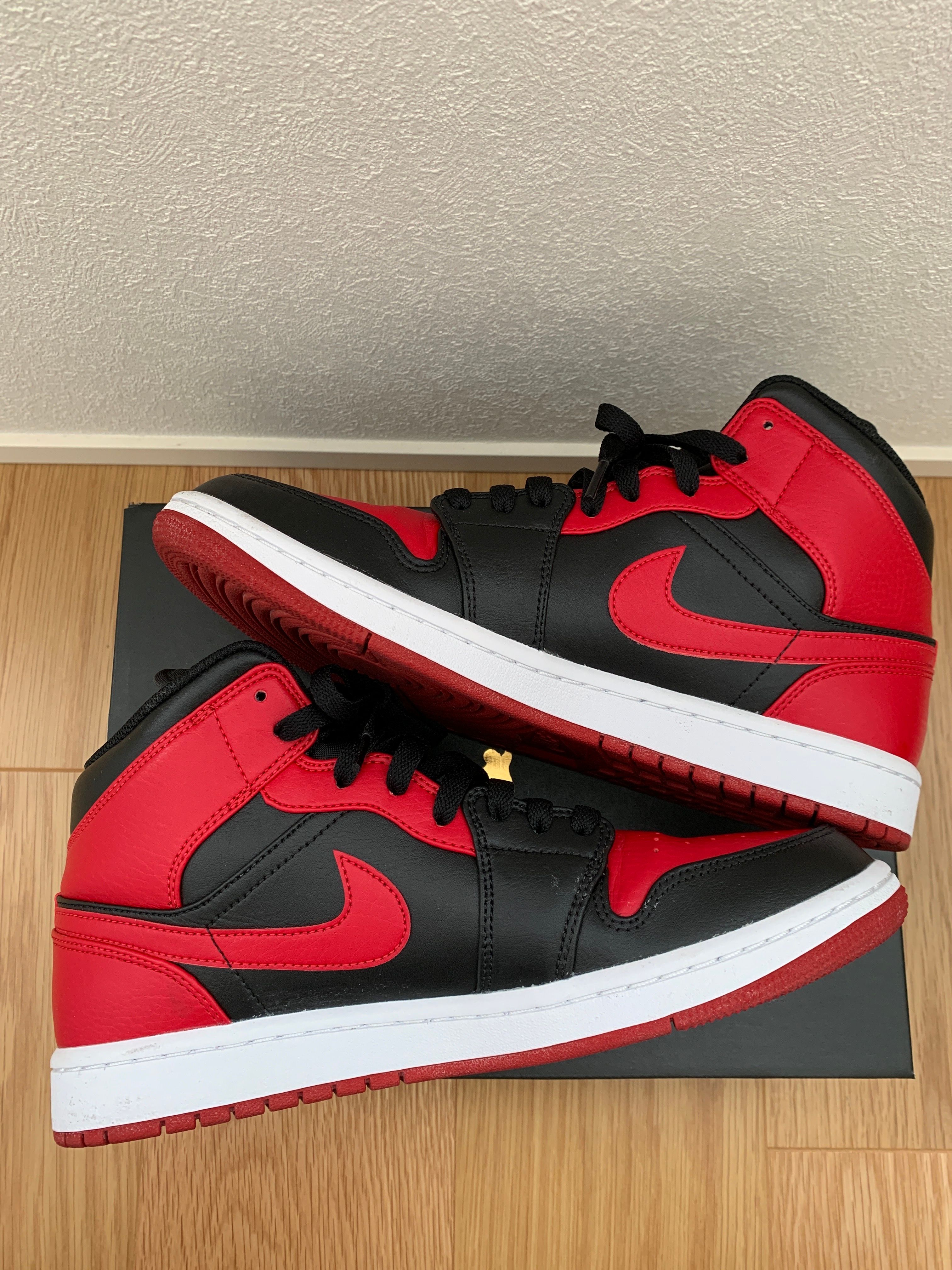 Nike Air Jordan 1 Mid "Bred"