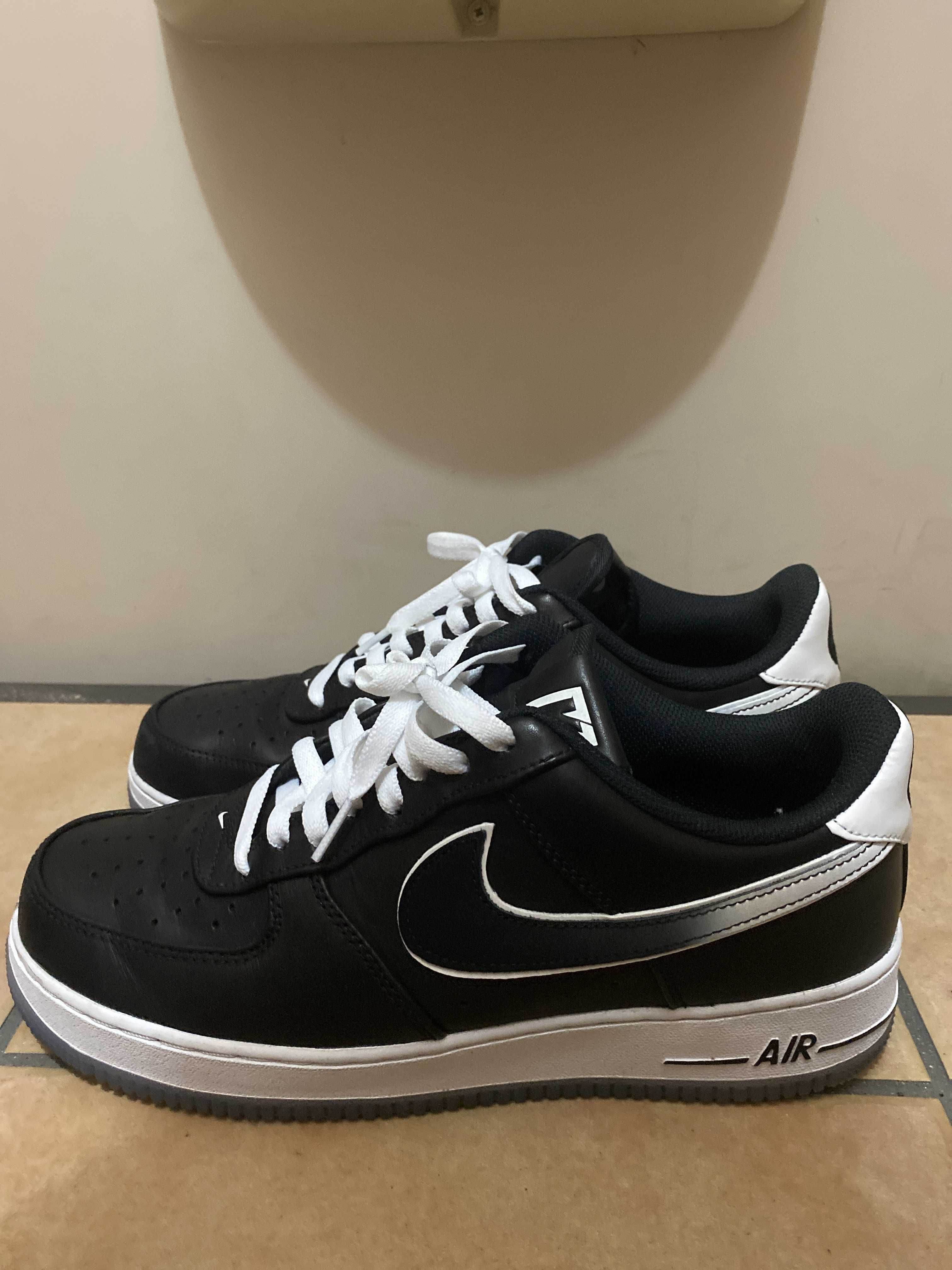 Colin Kaepernick × Nike Air Force 1 Low "Black/White"