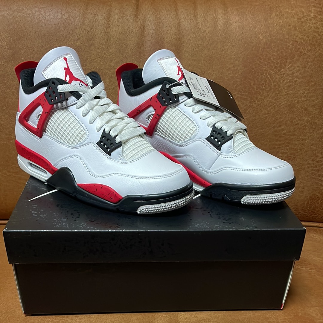 Nike Air Jordan 4 Retro "Red Cement"