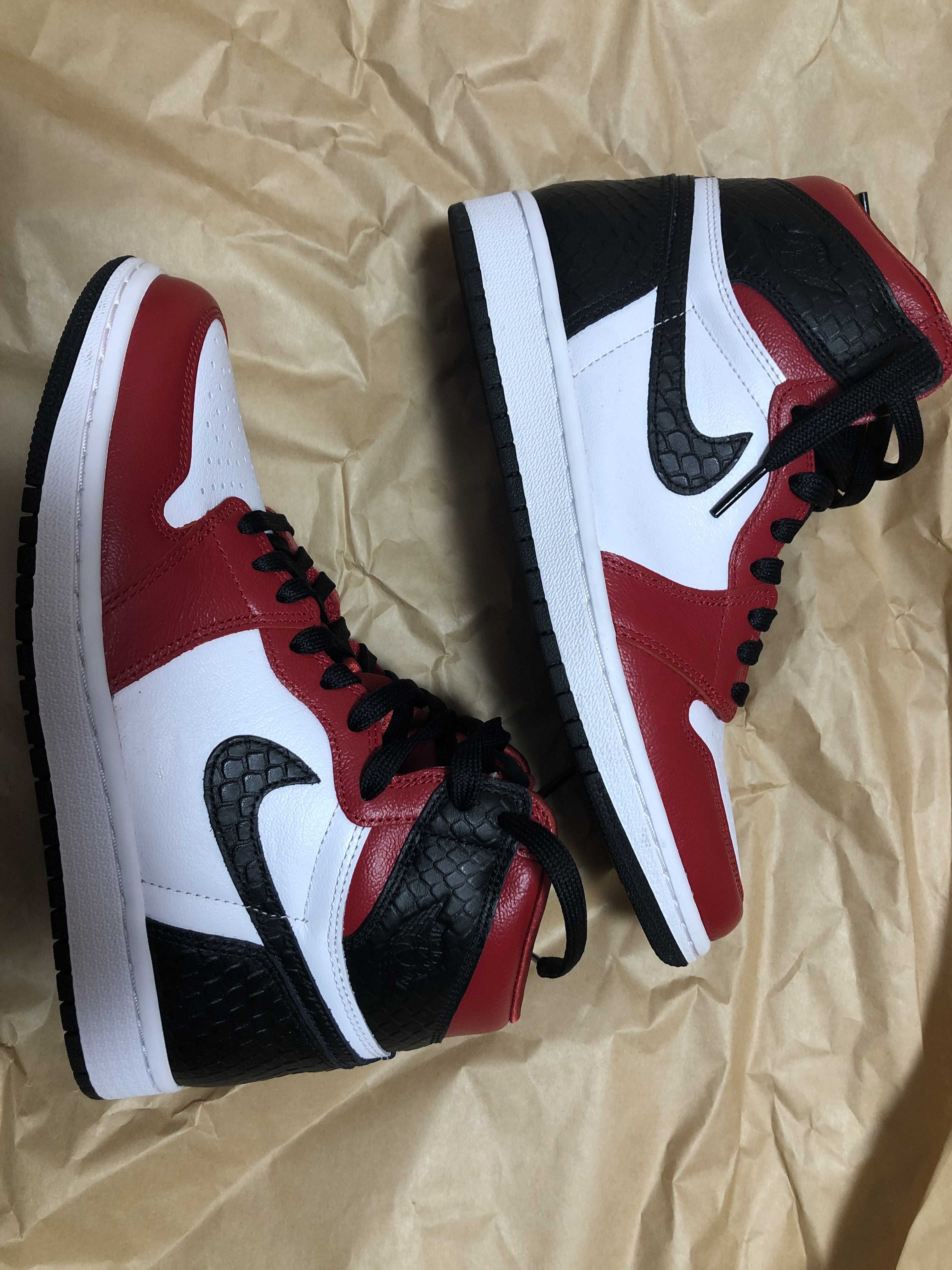 Nike Women's Air Jordan 1 High OG "Satin Red"