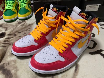 Nike Air Jordan 1 High OG "Light Fusion Red"