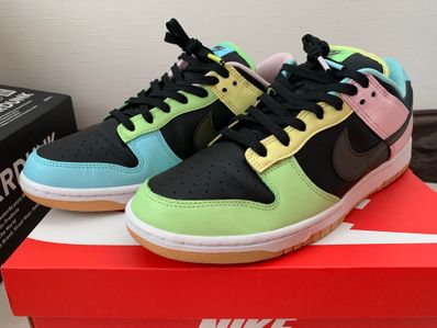 Nike Dunk Low SE "Free.99"