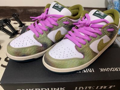 Alexis Sablone × Nike SB Dunk Low Pro "White and Pacific Moss"