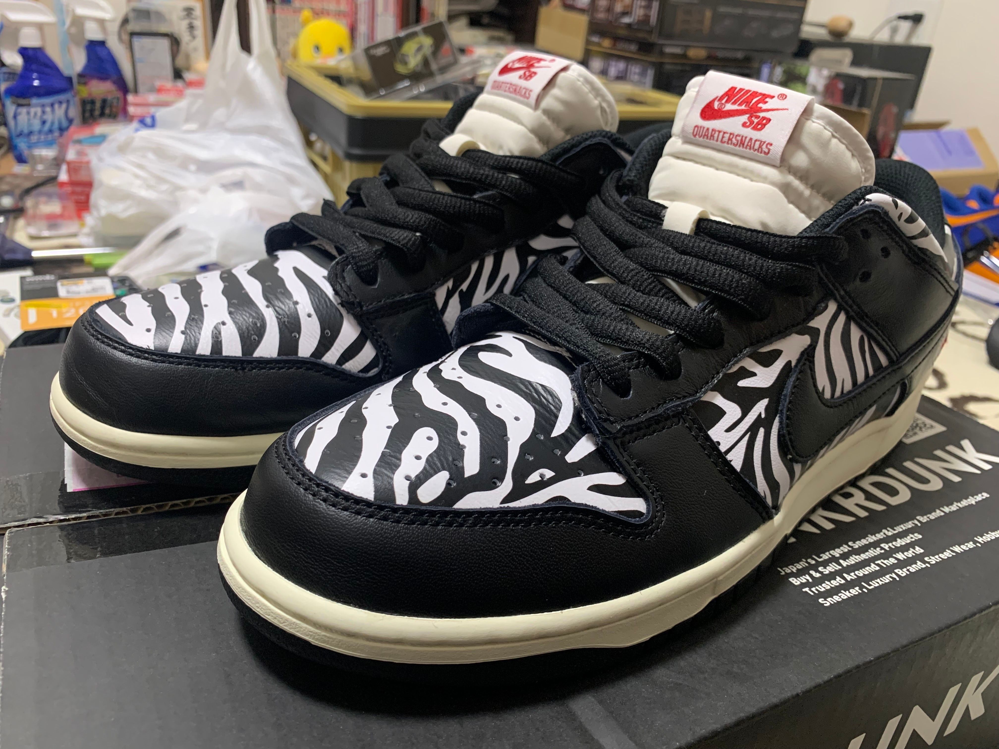 Quartersnacks × Nike SB Dunk Low "Zebra Cake/Safari"