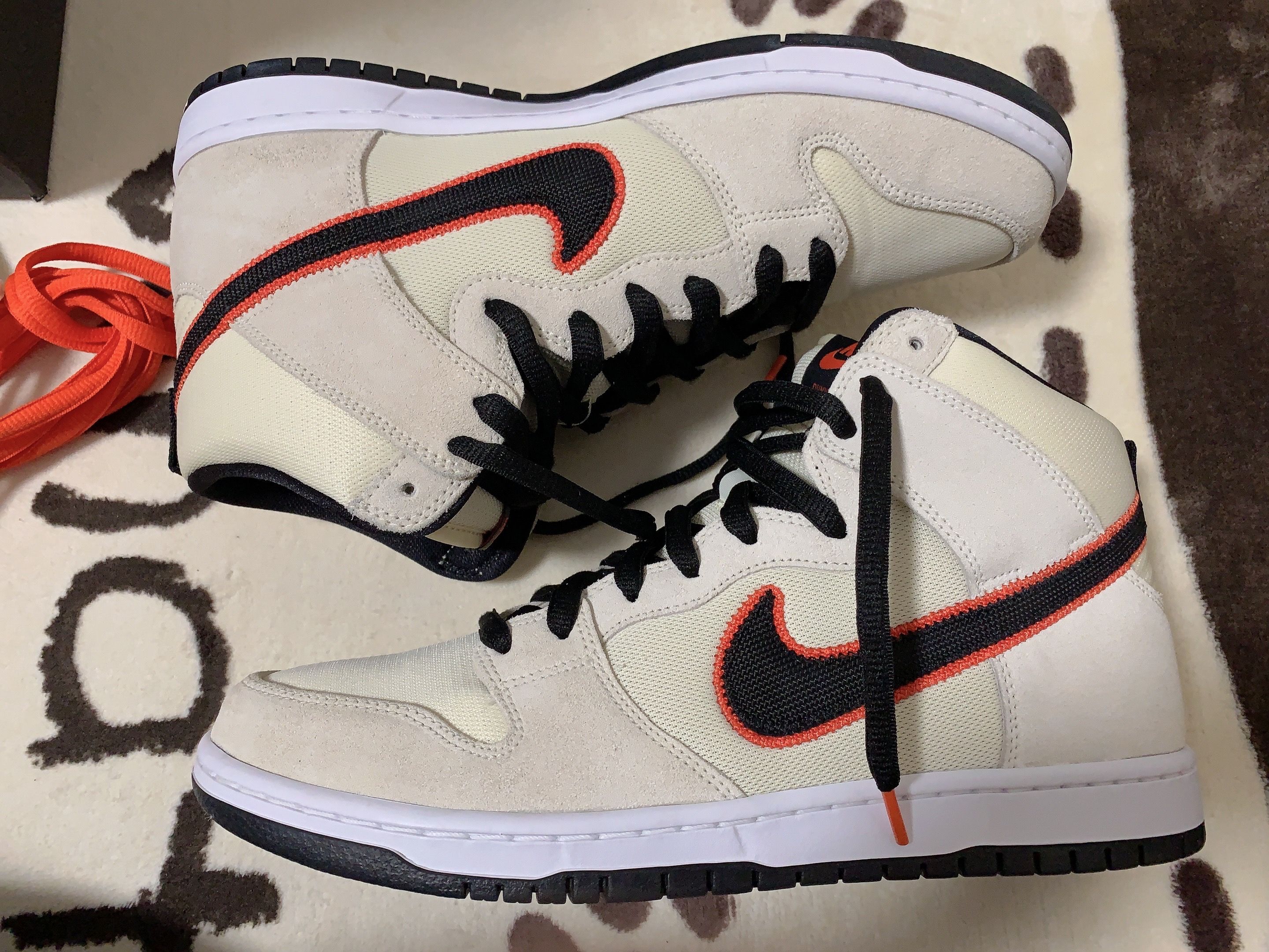 Nike SB Dunk High "San Francisco Giants/Coconut Milk and Black"