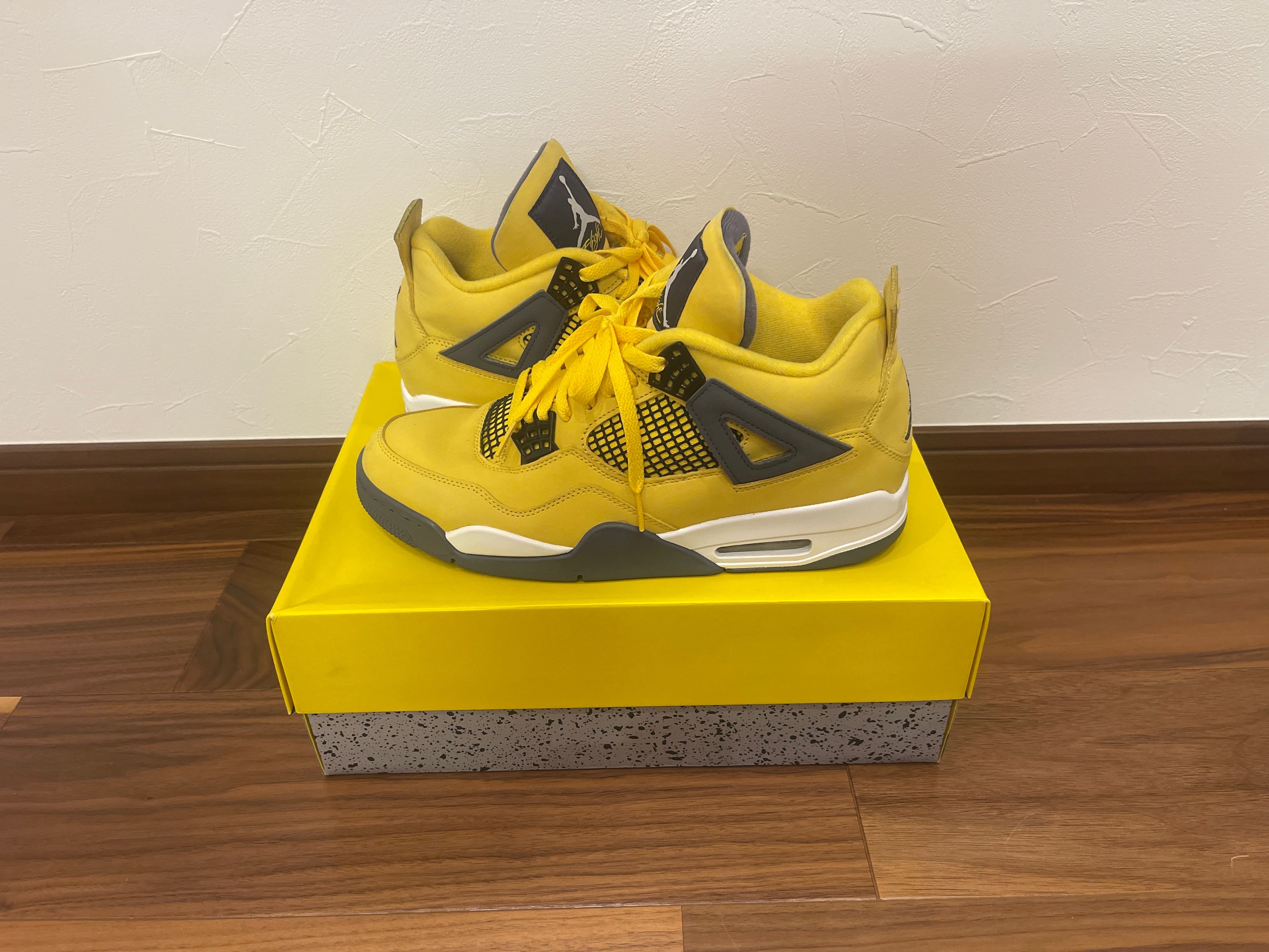 Nike Air Jordan 4 "Tour Yellow"
