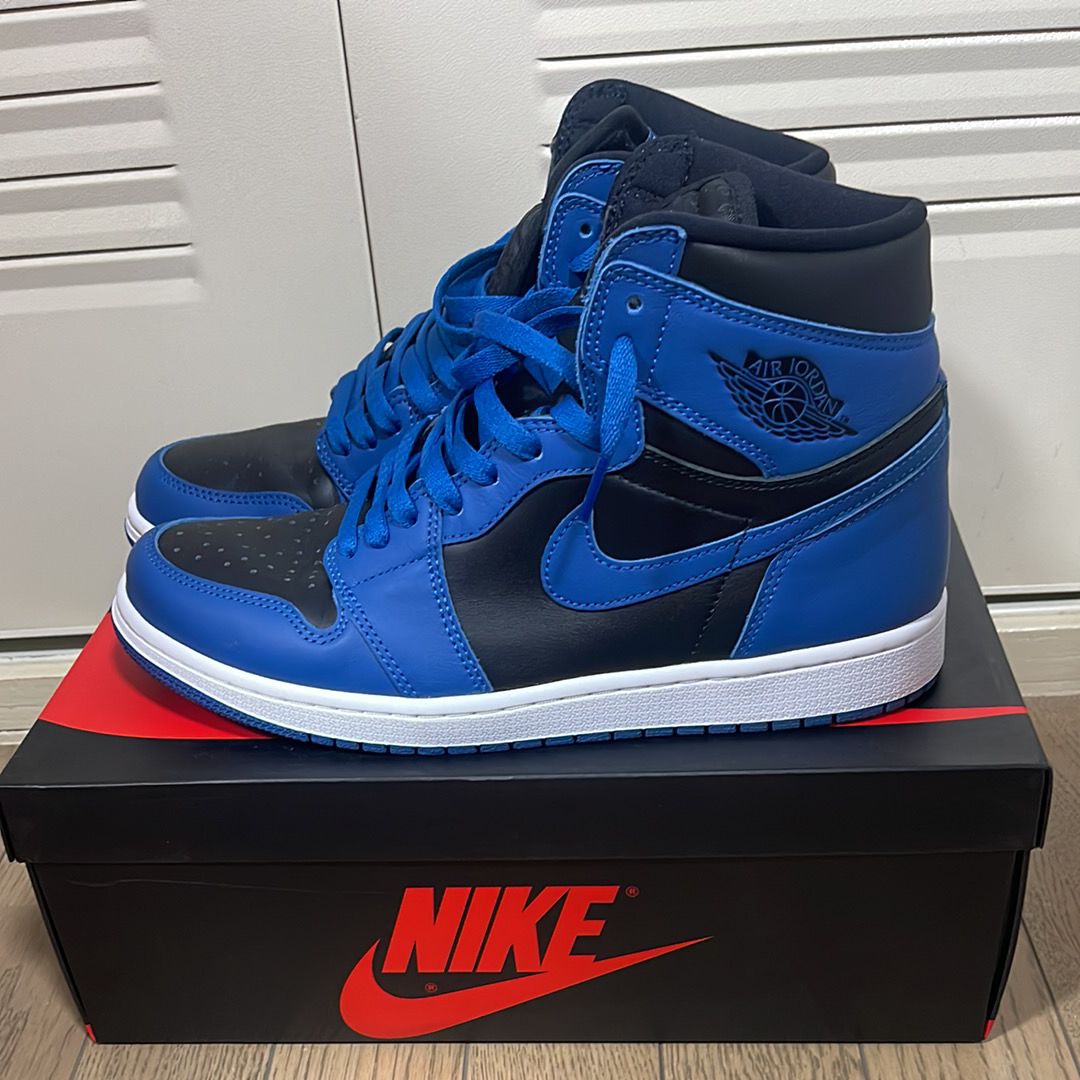 Nike Air Jordan 1 Retro High OG "Dark Marina Blue"