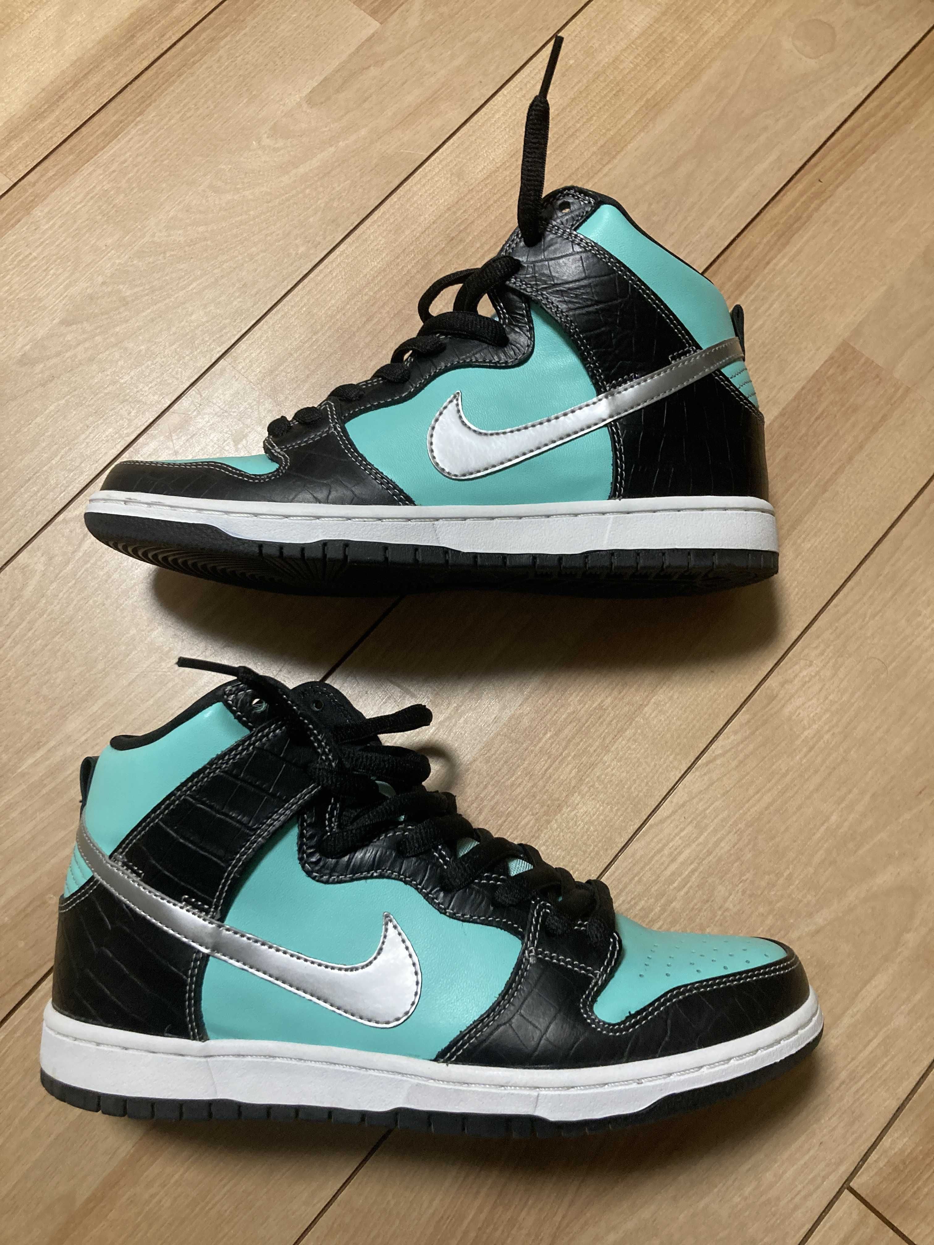 Diamond Supply × Nike SB Dunk High "Tiffany"