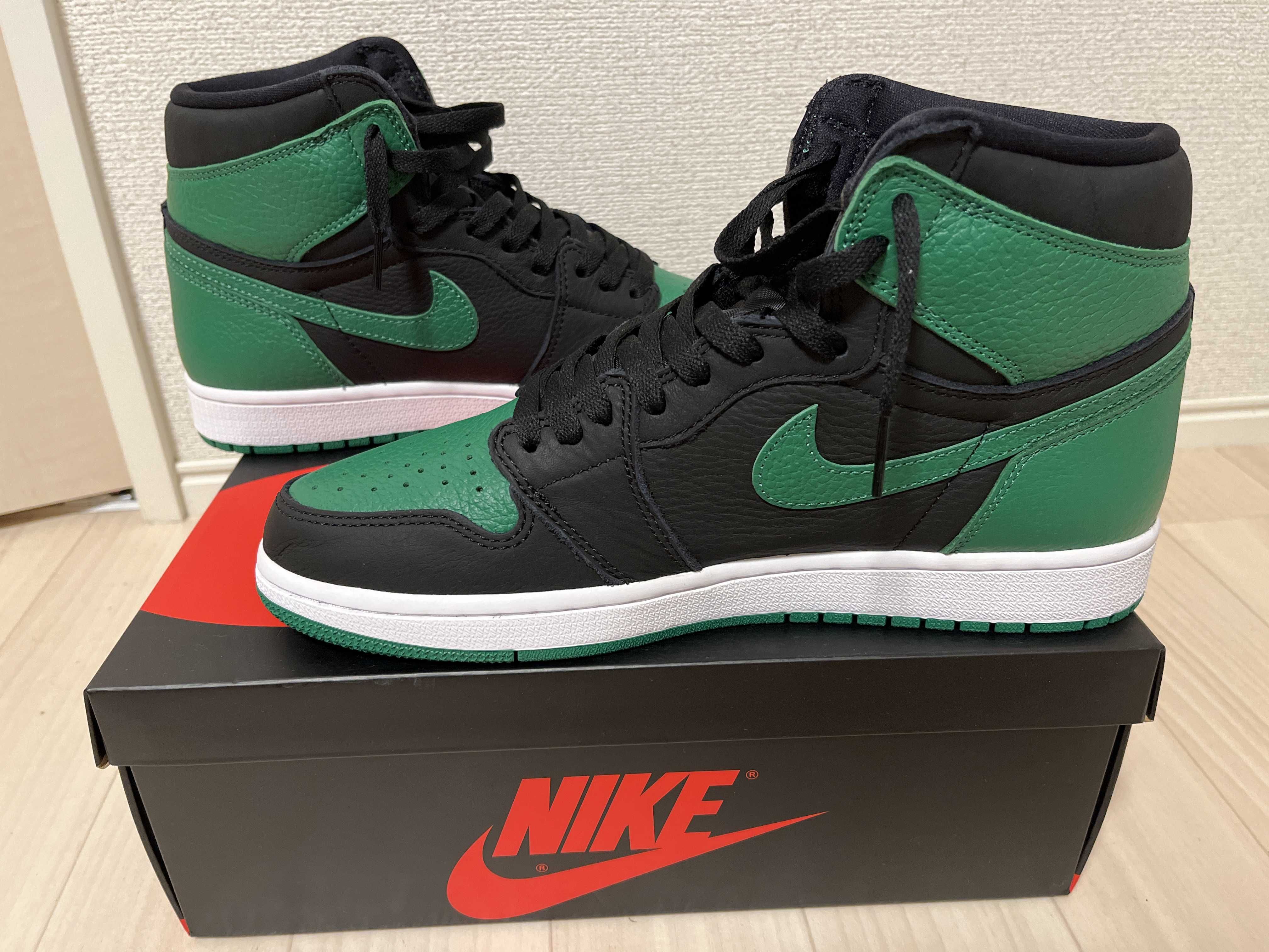 Nike Air Jordan 1 Retro High OG "Black/Pine Green" (2020)      